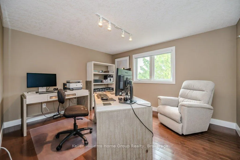 Photo 19 of 6 Cummings Court, Guelph, Pineridge/Westminster Woods — HOMEH