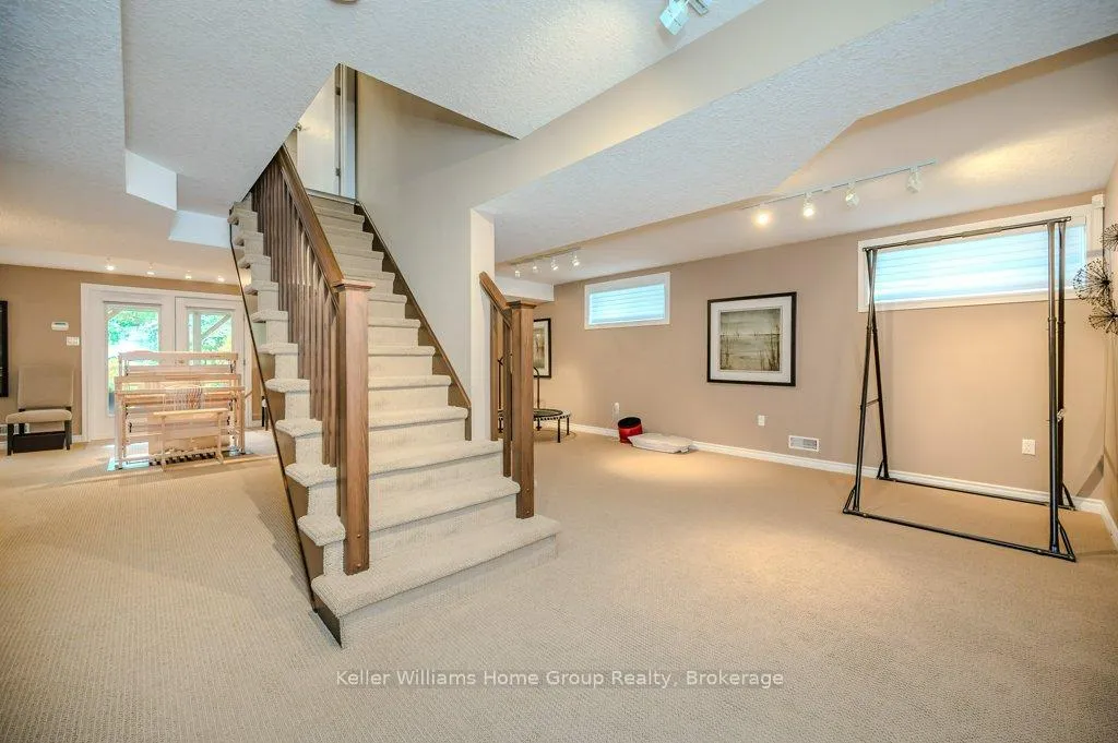 Photo 28 of 6 Cummings Court, Guelph, Pineridge/Westminster Woods — HOMEH