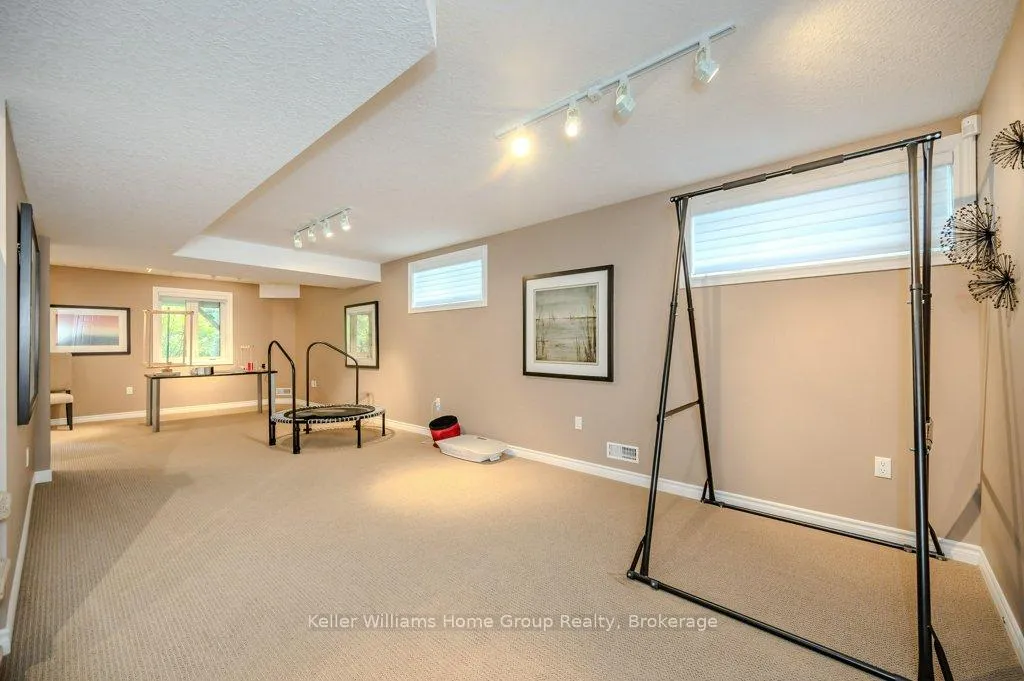 Photo 29 of 6 Cummings Court, Guelph, Pineridge/Westminster Woods — HOMEH