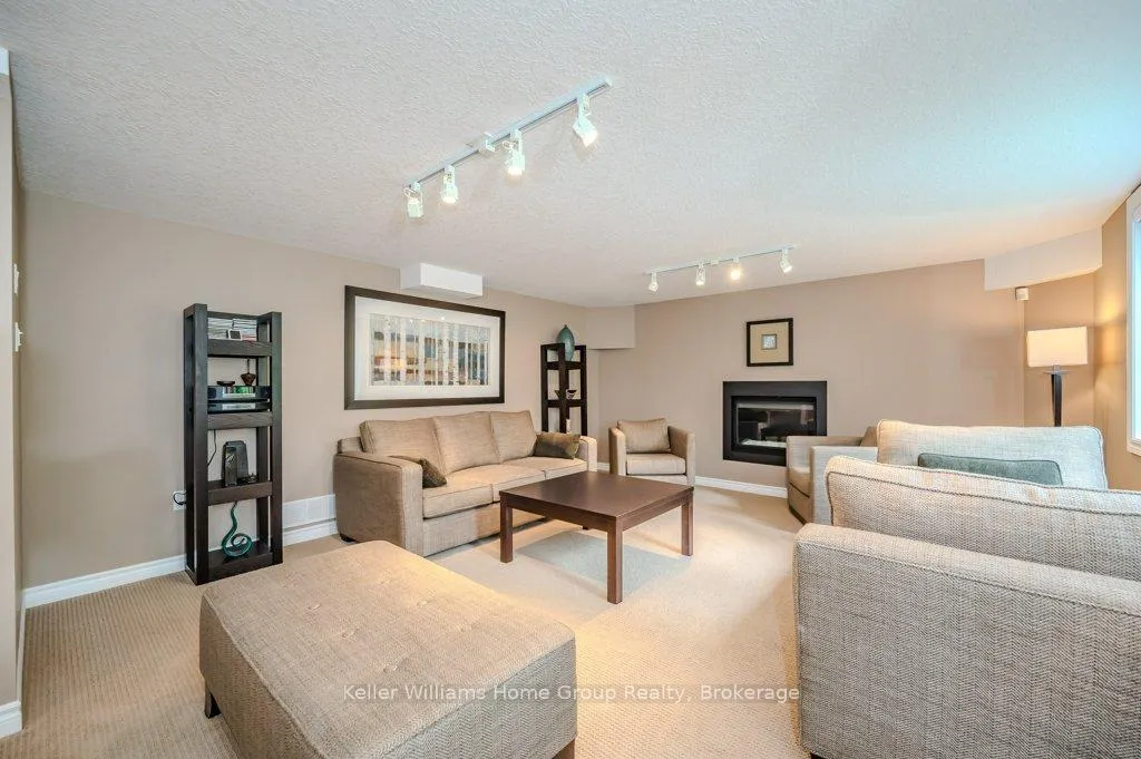 Photo 32 of 6 Cummings Court, Guelph, Pineridge/Westminster Woods — HOMEH