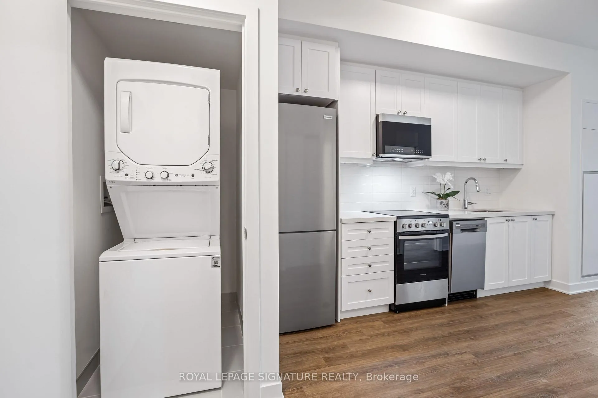 Photo 2 of Unit 530, 51 Clarington Boulevard, Clarington, Bowmanville — HOMEH