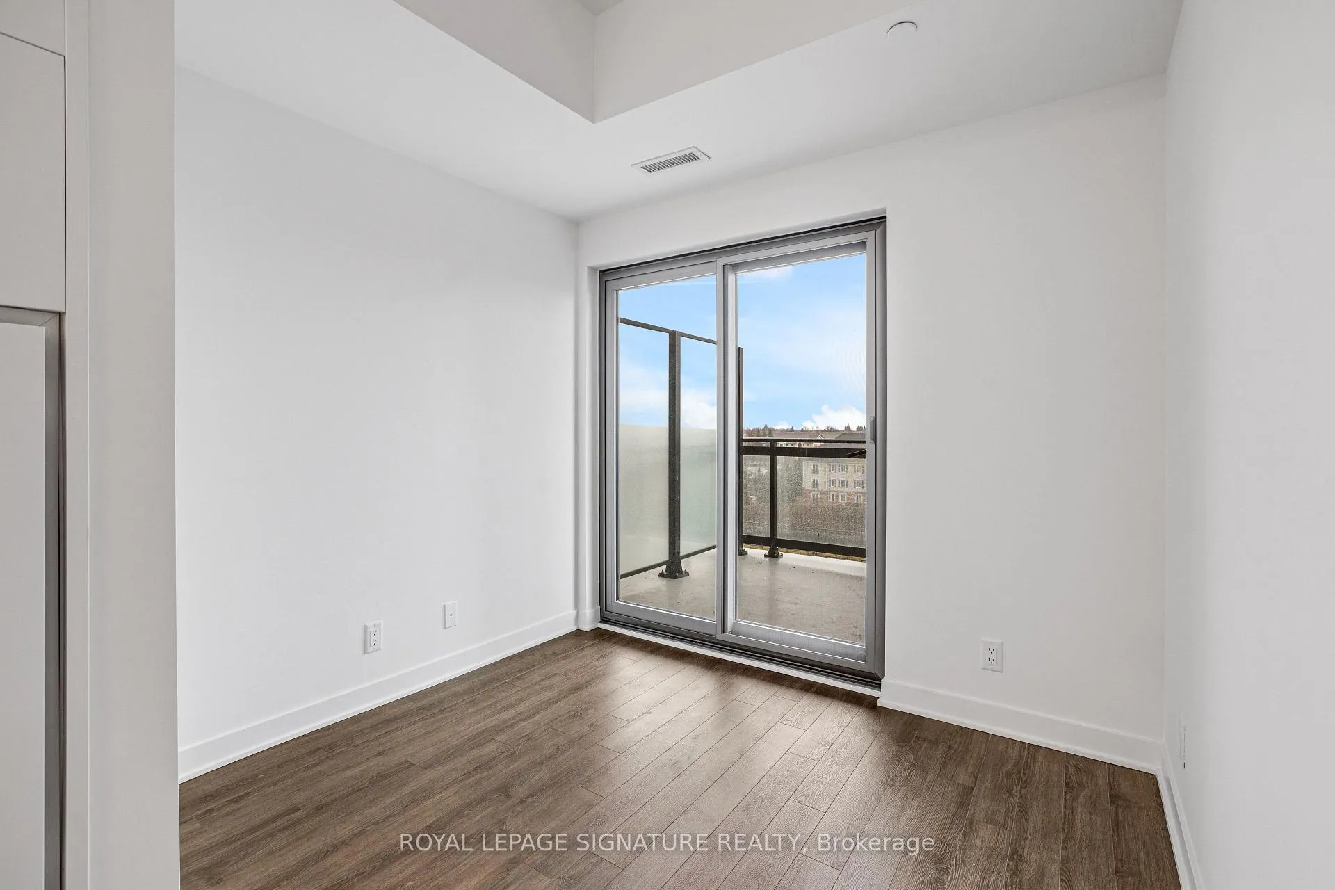 Photo 18 of Unit 530, 51 Clarington Boulevard, Clarington, Bowmanville — HOMEH