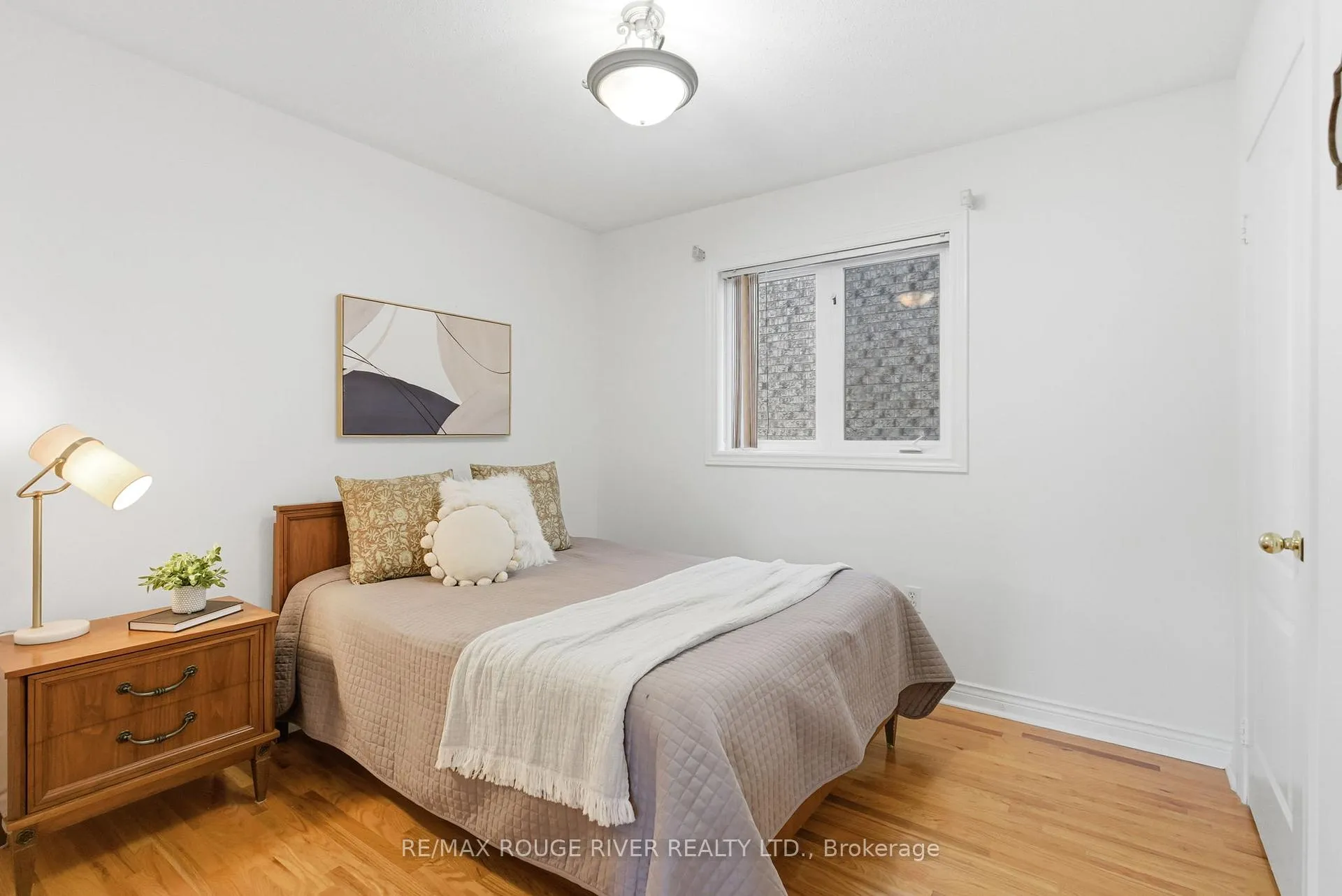 Photo 10 of 36 Tormina Boulevard, Whitby, Taunton North — HOMEH