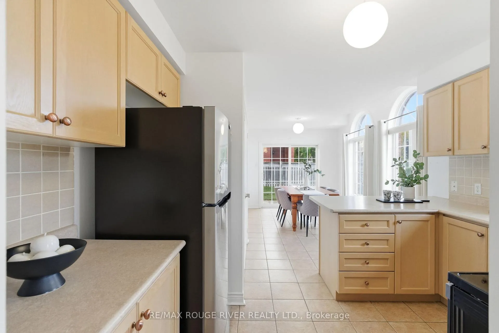 Photo 13 of 36 Tormina Boulevard, Whitby, Taunton North — HOMEH