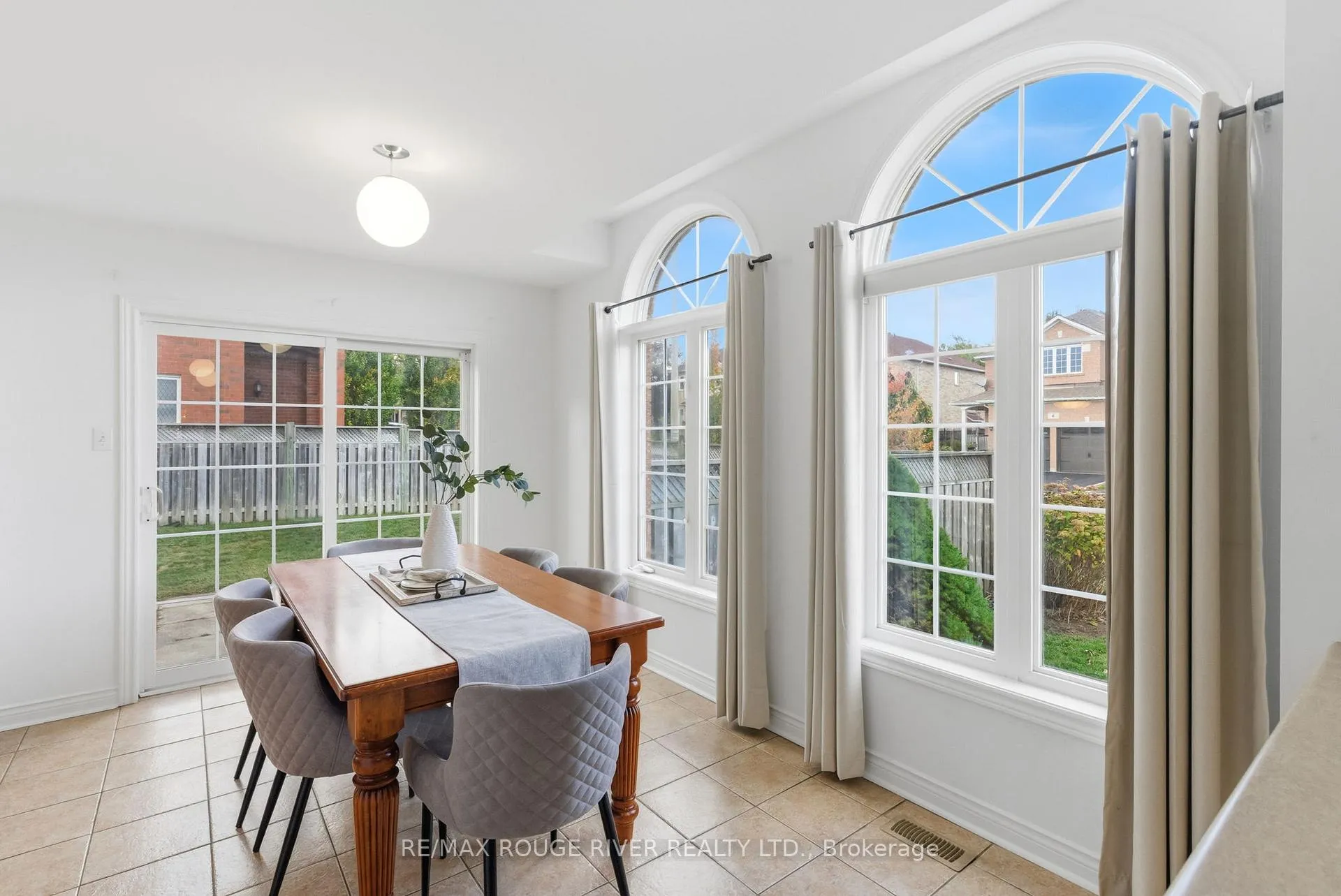 Photo 21 of 36 Tormina Boulevard, Whitby, Taunton North — HOMEH