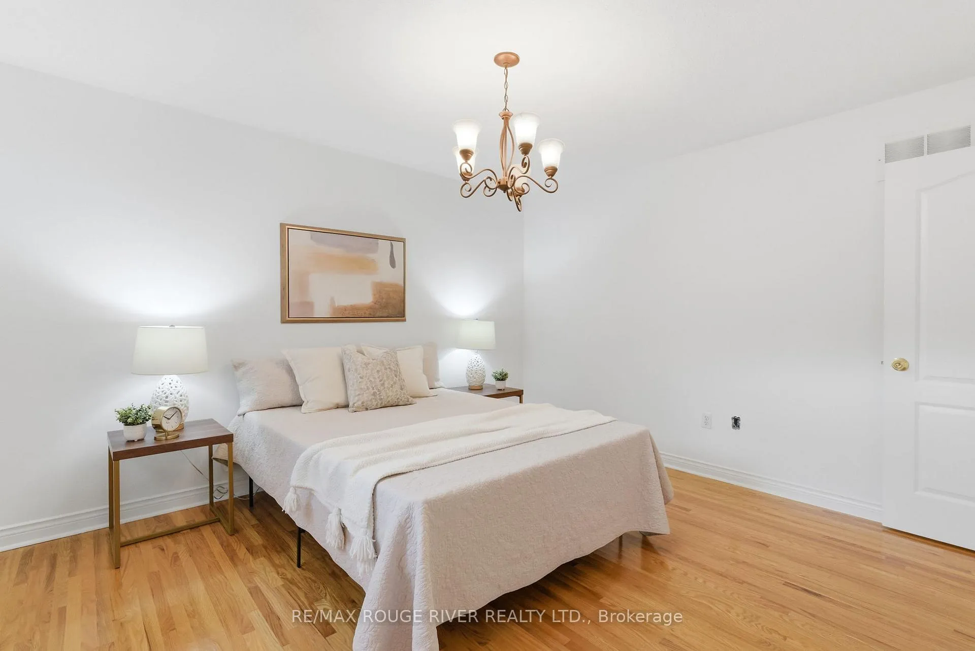 Photo 32 of 36 Tormina Boulevard, Whitby, Taunton North — HOMEH