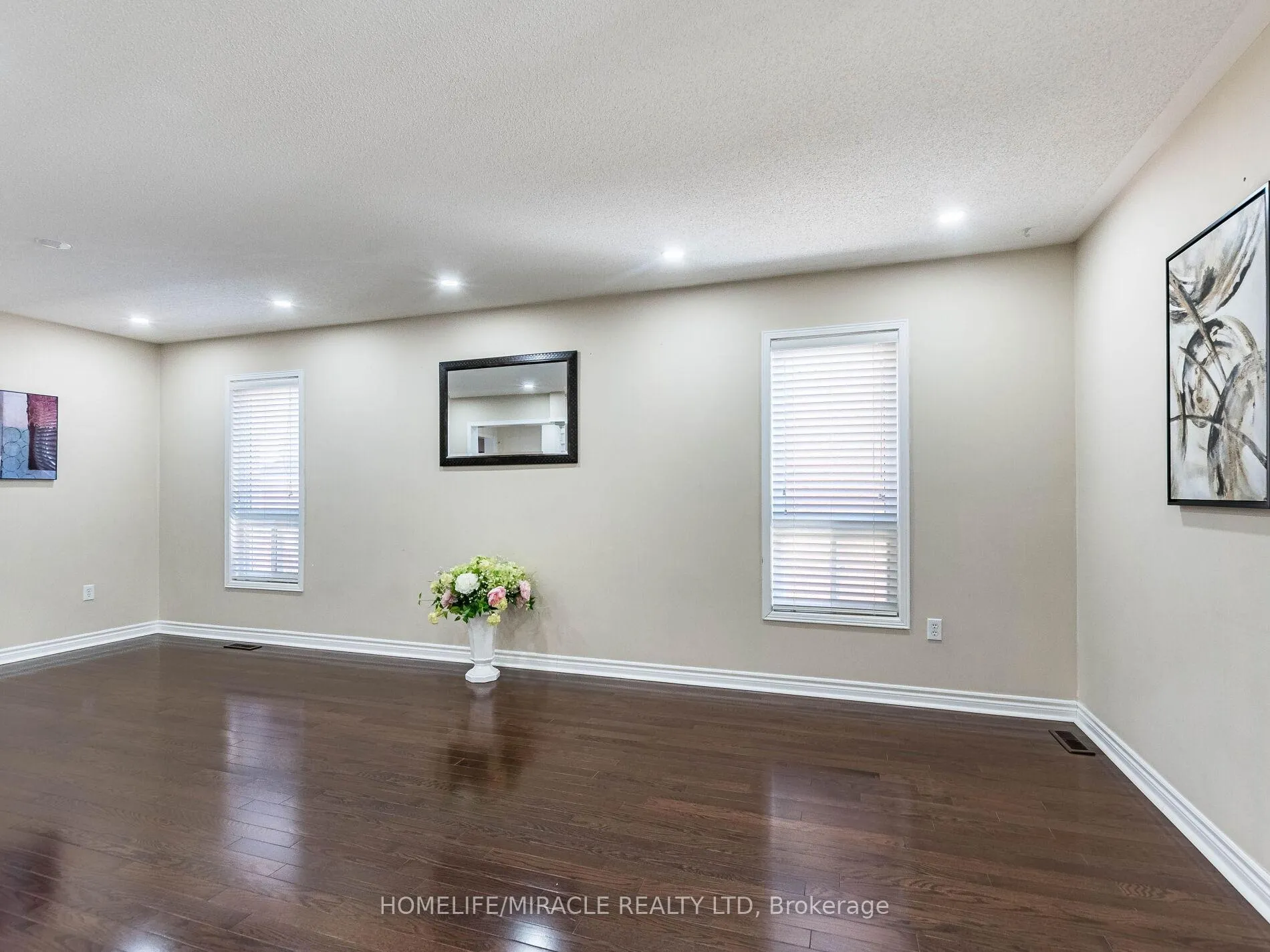 Photo 9 of 5 Sams Crescent, Brampton, Fletcher's Meadow — HOMEH