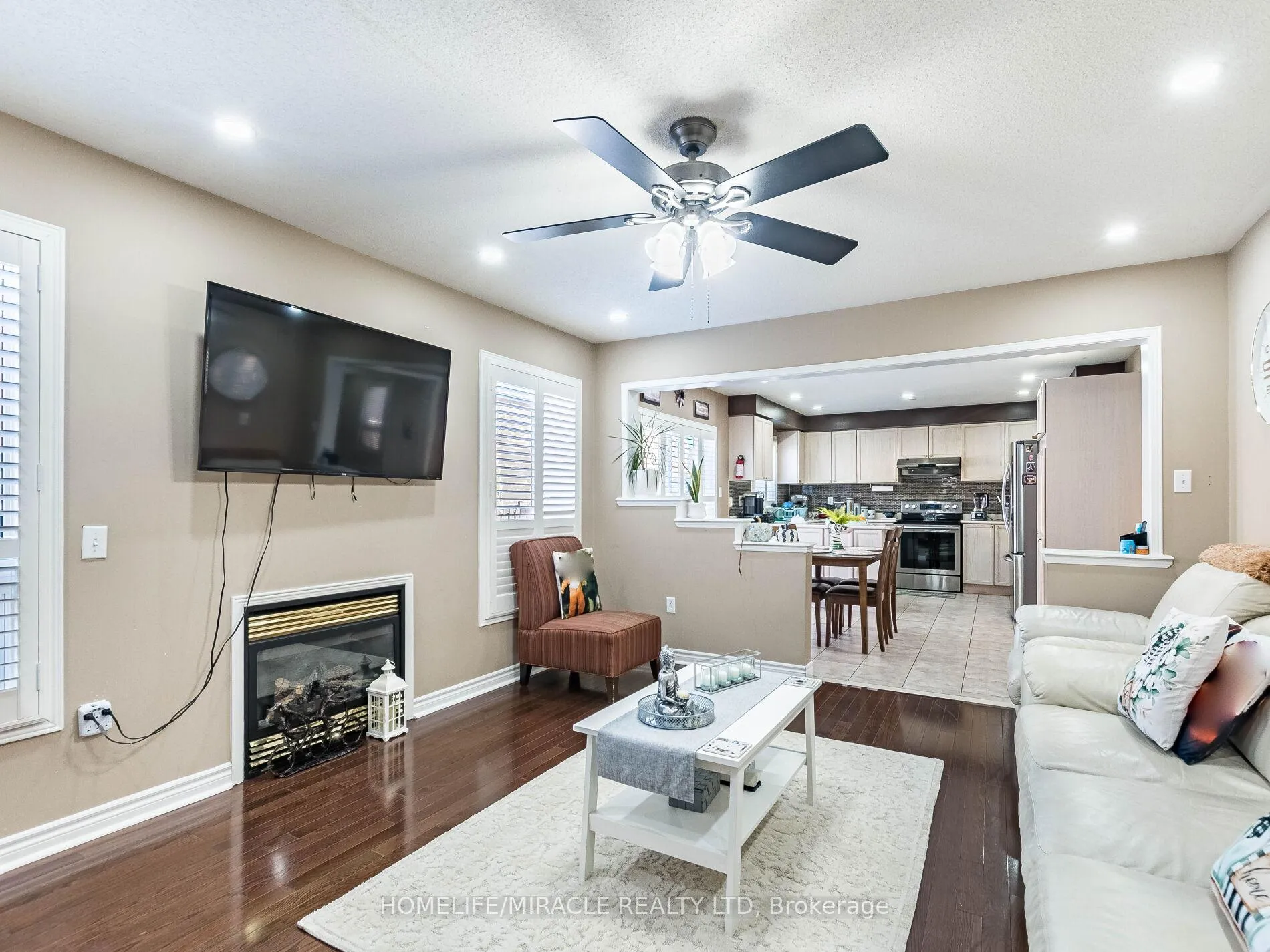 Photo 14 of 5 Sams Crescent, Brampton, Fletcher's Meadow — HOMEH