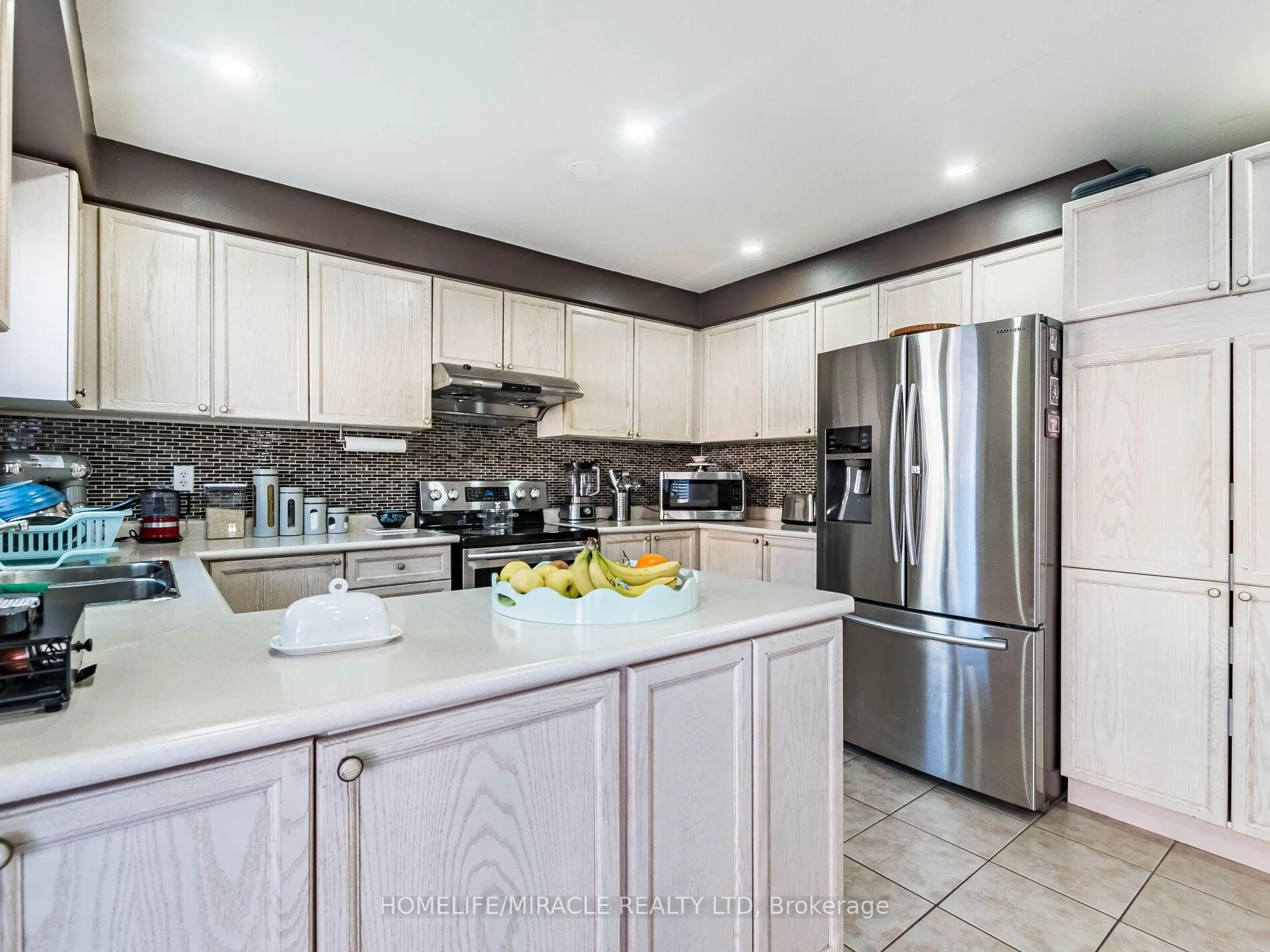 Photo 18 of 5 Sams Crescent, Brampton, Fletcher's Meadow — HOMEH