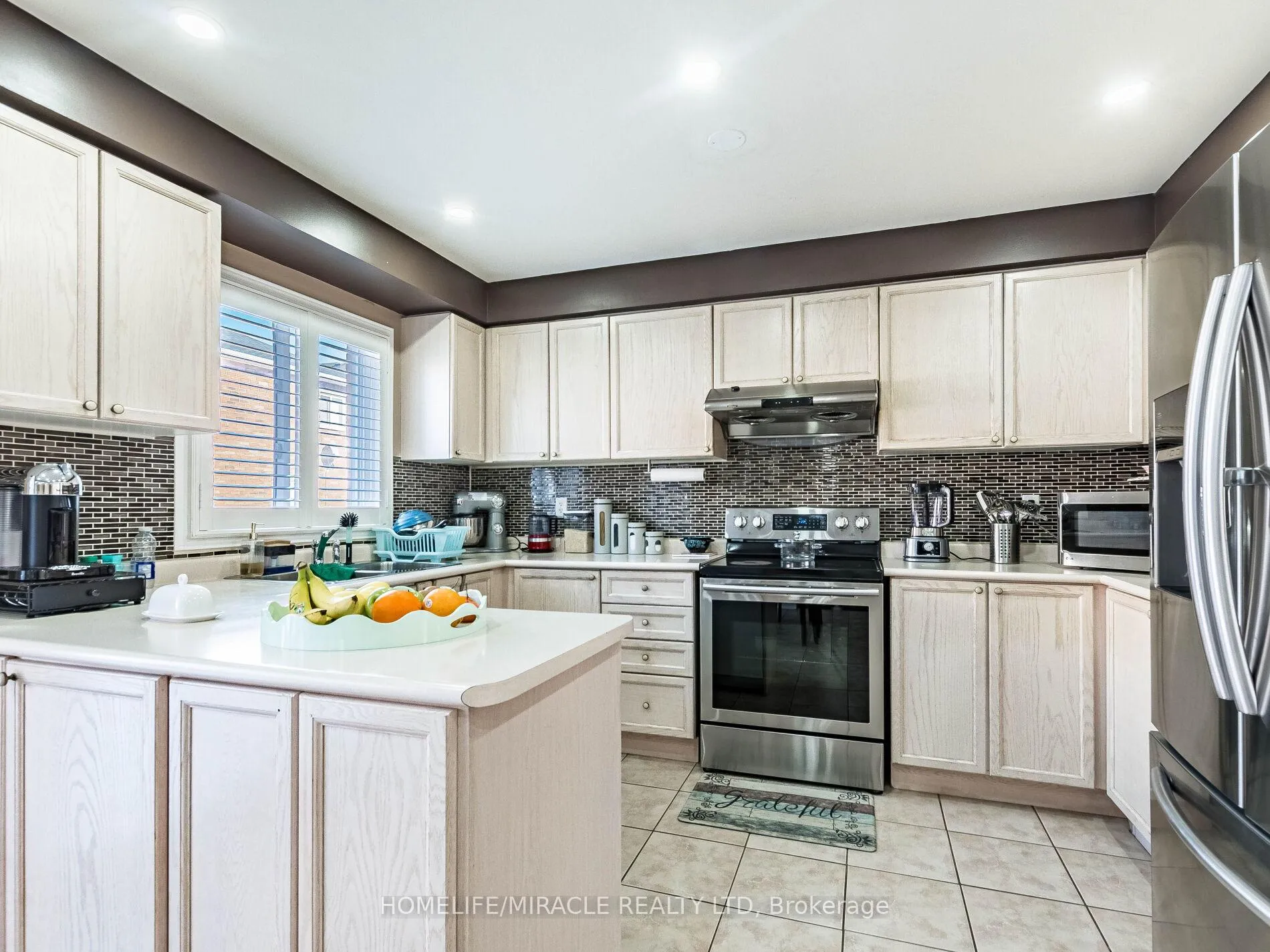 Photo 20 of 5 Sams Crescent, Brampton, Fletcher's Meadow — HOMEH