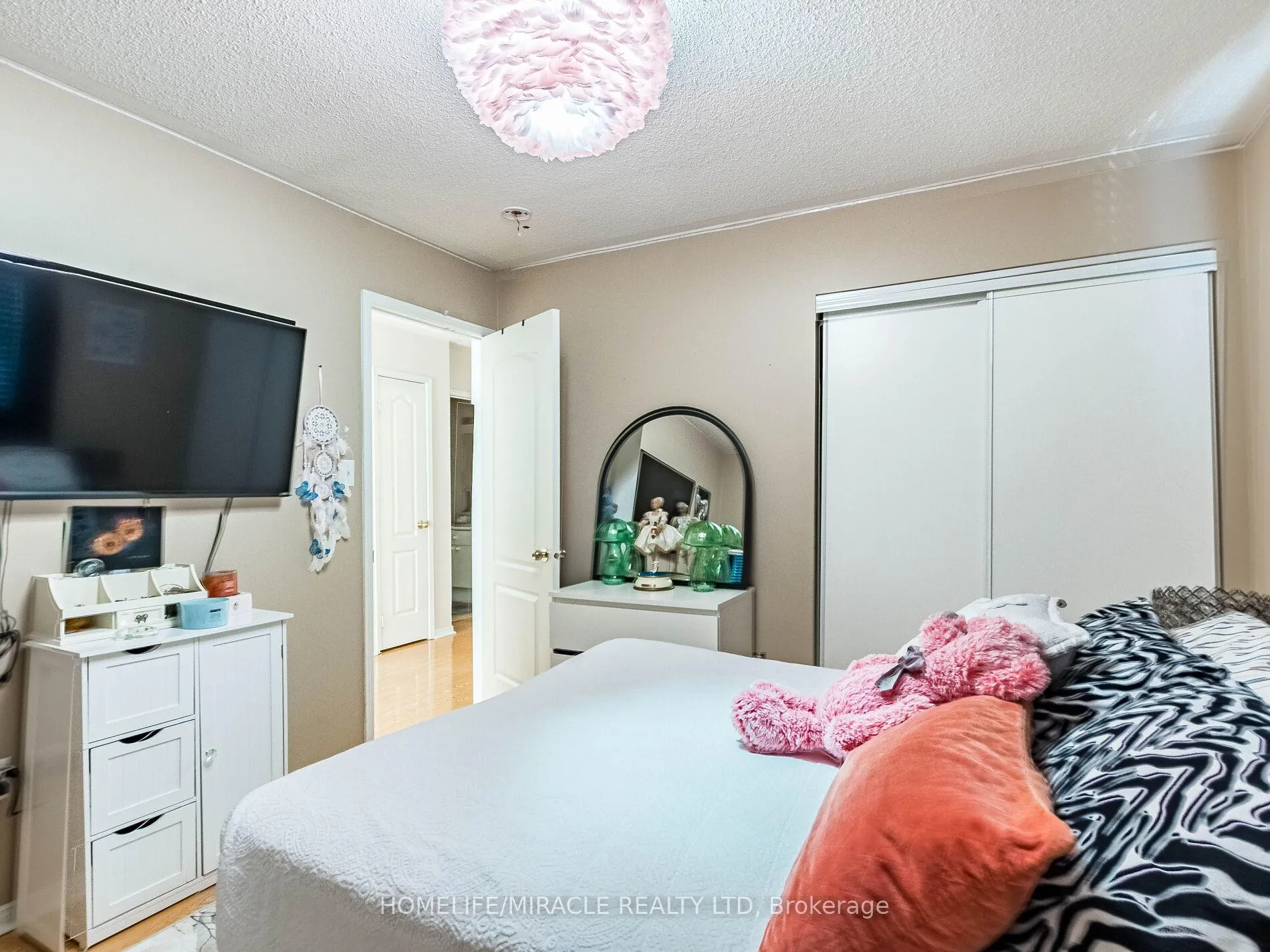 Photo 33 of 5 Sams Crescent, Brampton, Fletcher's Meadow — HOMEH