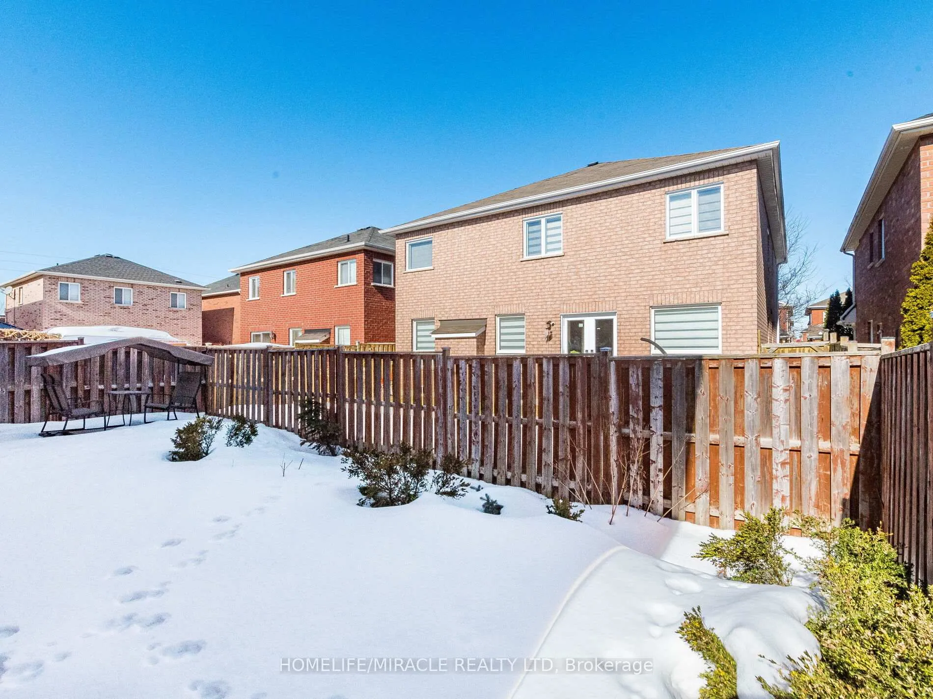 Photo 42 of 5 Sams Crescent, Brampton, Fletcher's Meadow — HOMEH