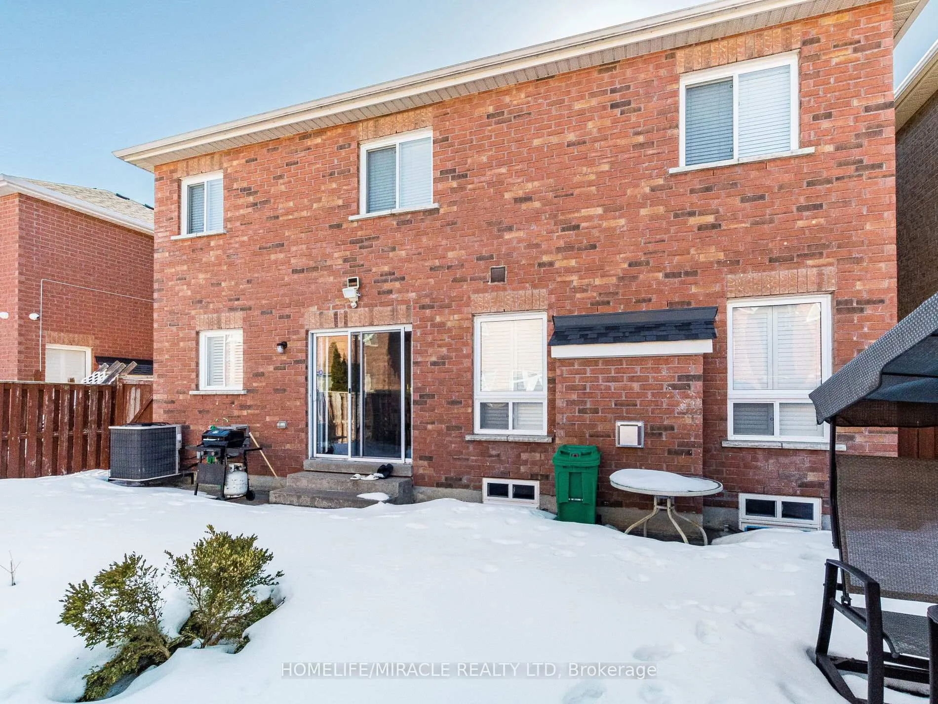 Photo 43 of 5 Sams Crescent, Brampton, Fletcher's Meadow — HOMEH