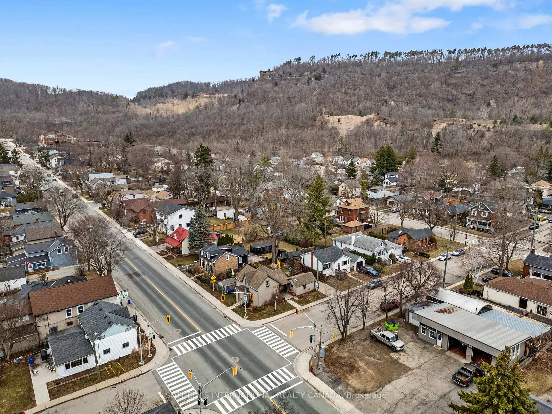Photo 4 of 287 King Street W, Hamilton, Dundas — HOMEH