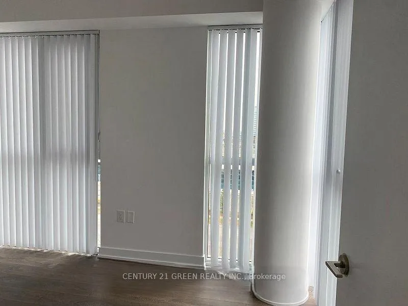 Photo 6 of Unit 609, 60 Honeycrisp Crescent, Vaughan, Vaughan Corporate Centre — HOMEH
