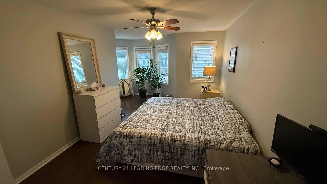 Photo 12 of 48 Jays Drive, Whitby, Williamsburg — HOMEH