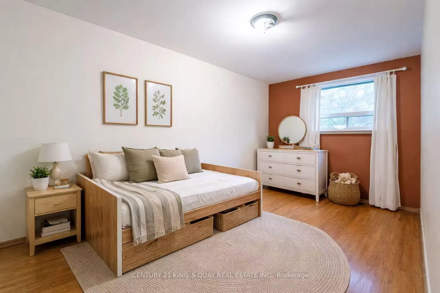 Photo 12 of 7 Ennismore Place, North York, Don Valley Village — HOMEH