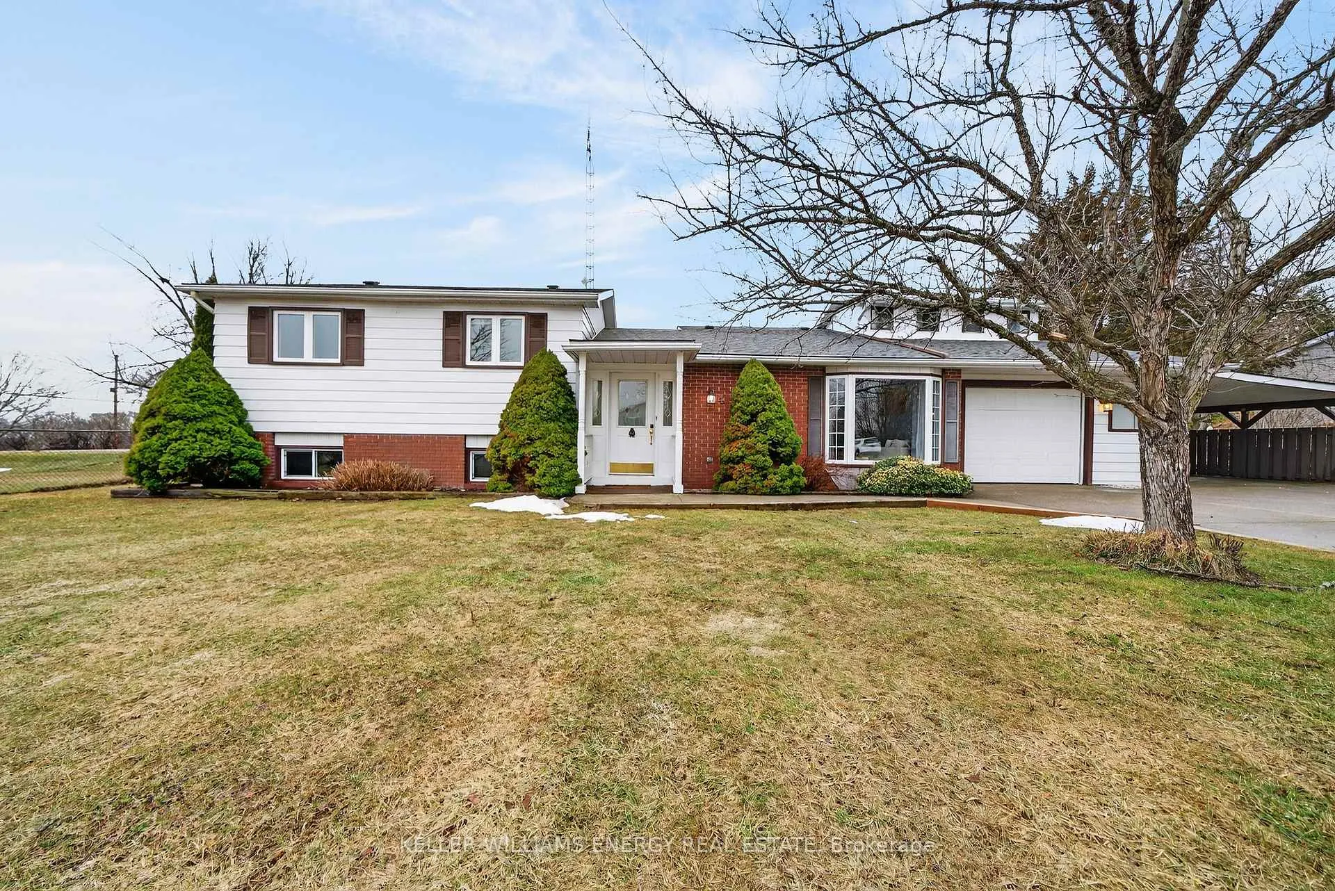 Photo 1 of 4 Mary Avenue, Prince Edward County, Wellington Ward — HOMEH