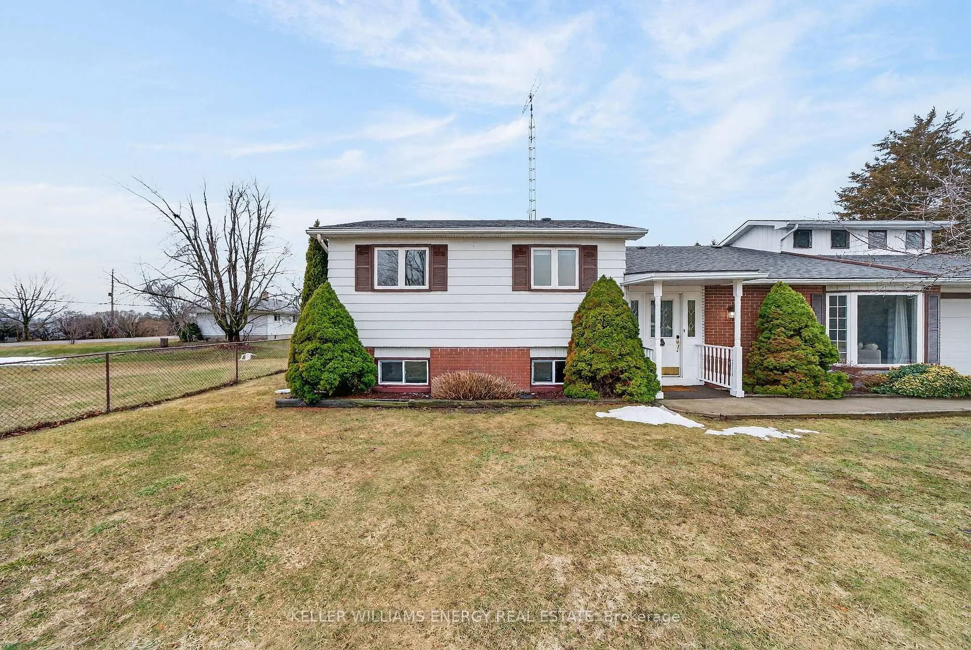 Photo 7 of 4 Mary Avenue, Prince Edward County, Wellington Ward — HOMEH