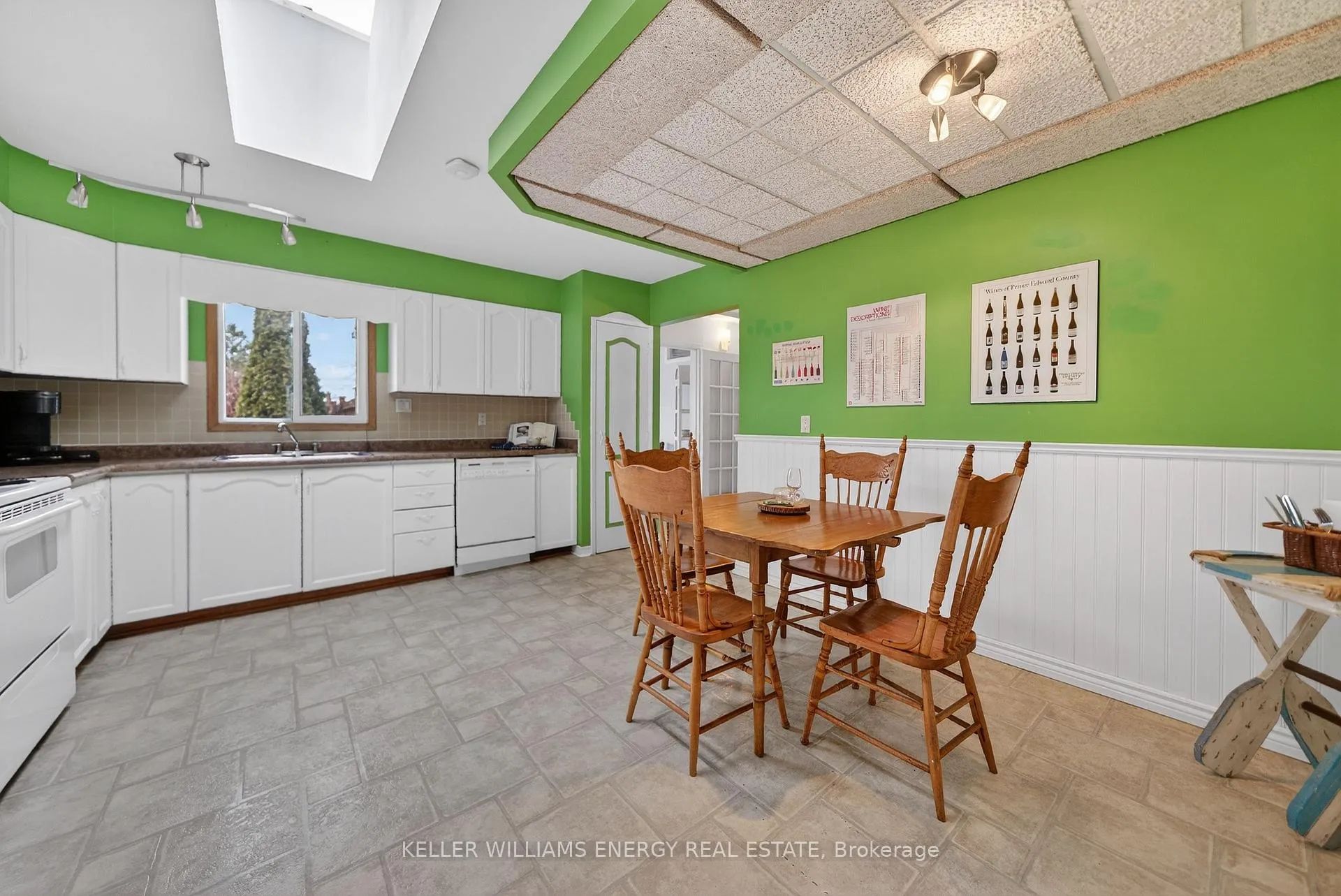 Photo 19 of 4 Mary Avenue, Prince Edward County, Wellington Ward — HOMEH