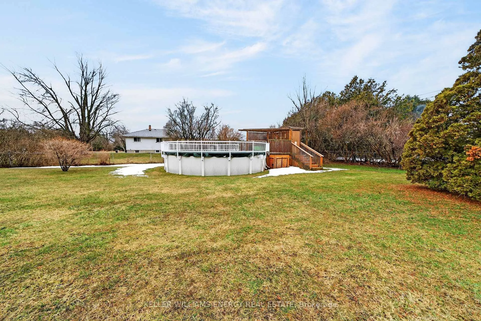 Photo 36 of 4 Mary Avenue, Prince Edward County, Wellington Ward — HOMEH