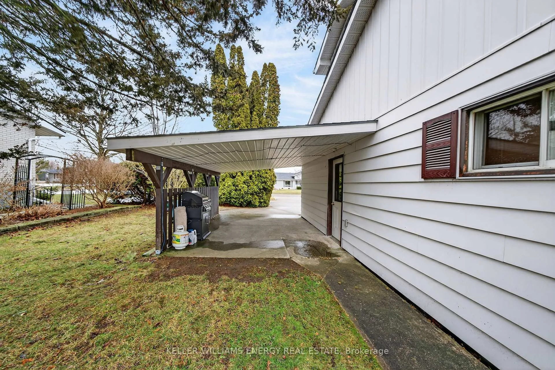 Photo 39 of 4 Mary Avenue, Prince Edward County, Wellington Ward — HOMEH