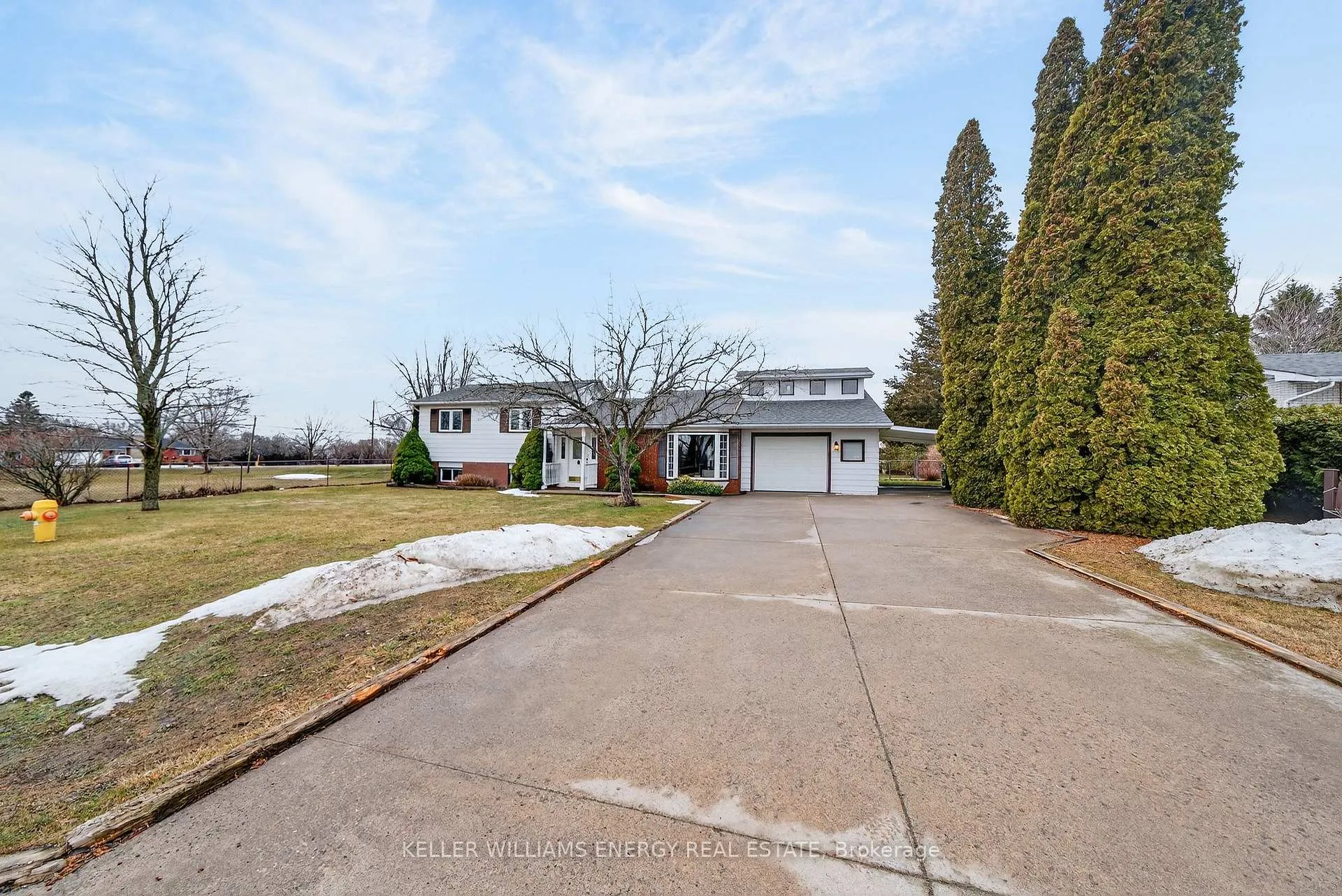 Photo 41 of 4 Mary Avenue, Prince Edward County, Wellington Ward — HOMEH