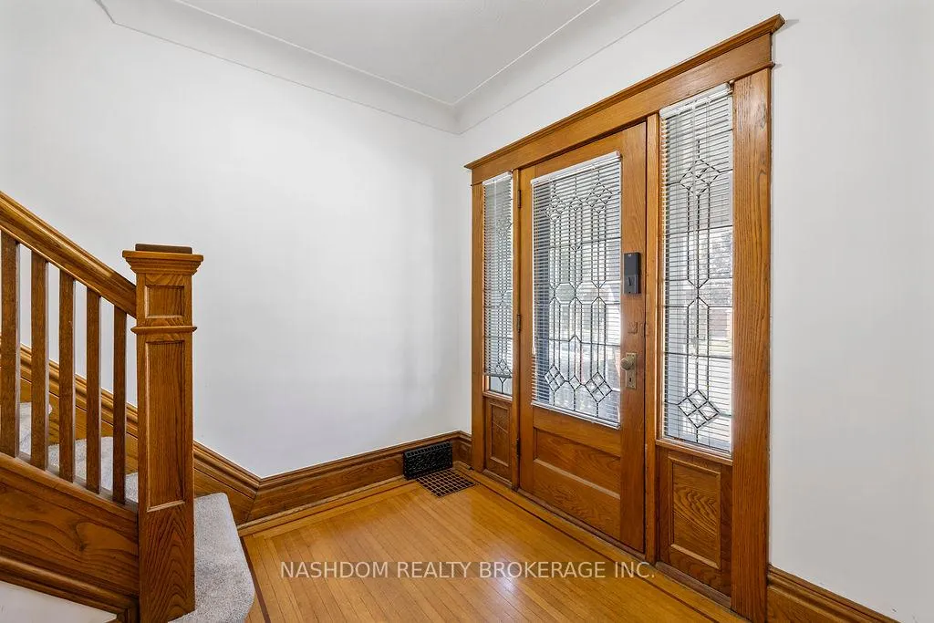 Photo 5 of 35 Gage Avenue S, Hamilton, Crown Point — HOMEH
