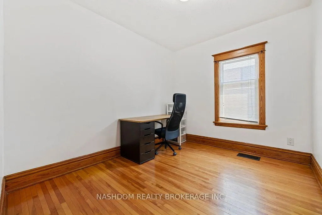 Photo 21 of 35 Gage Avenue S, Hamilton, Crown Point — HOMEH