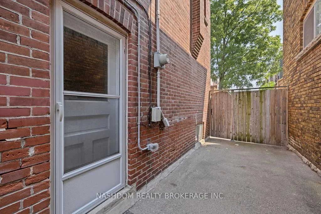 Photo 33 of 35 Gage Avenue S, Hamilton, Crown Point — HOMEH