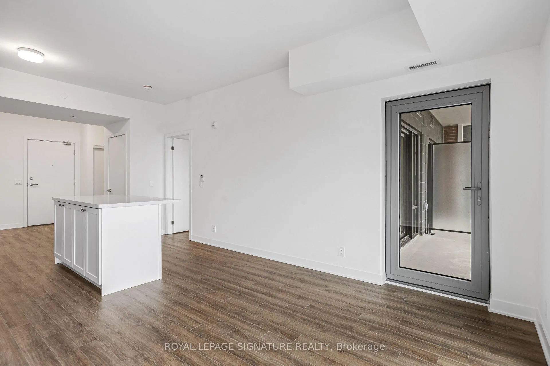 Photo 14 of Unit 512, 51 Clarington Boulevard, Clarington, Bowmanville — HOMEH