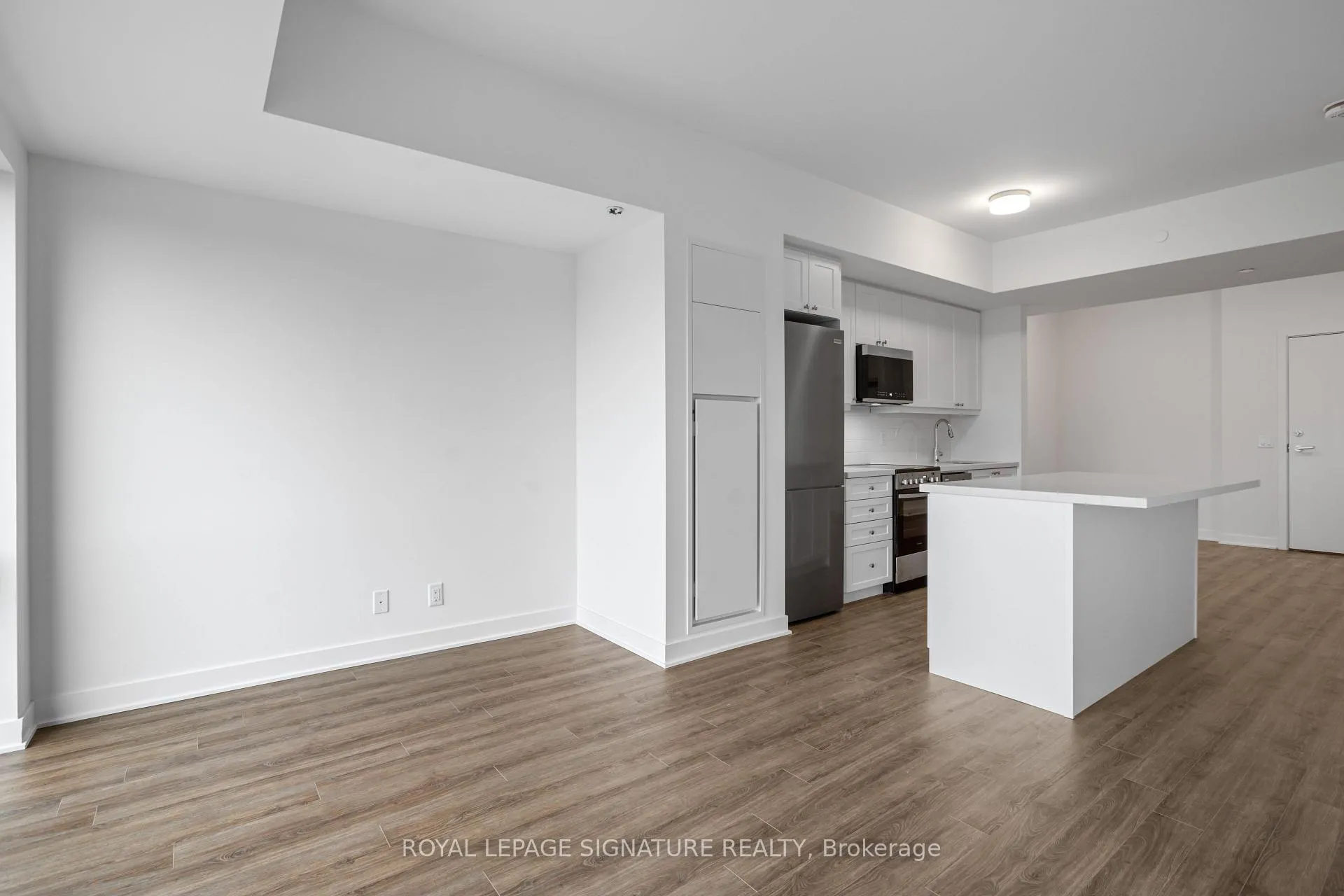 Photo 15 of Unit 512, 51 Clarington Boulevard, Clarington, Bowmanville — HOMEH