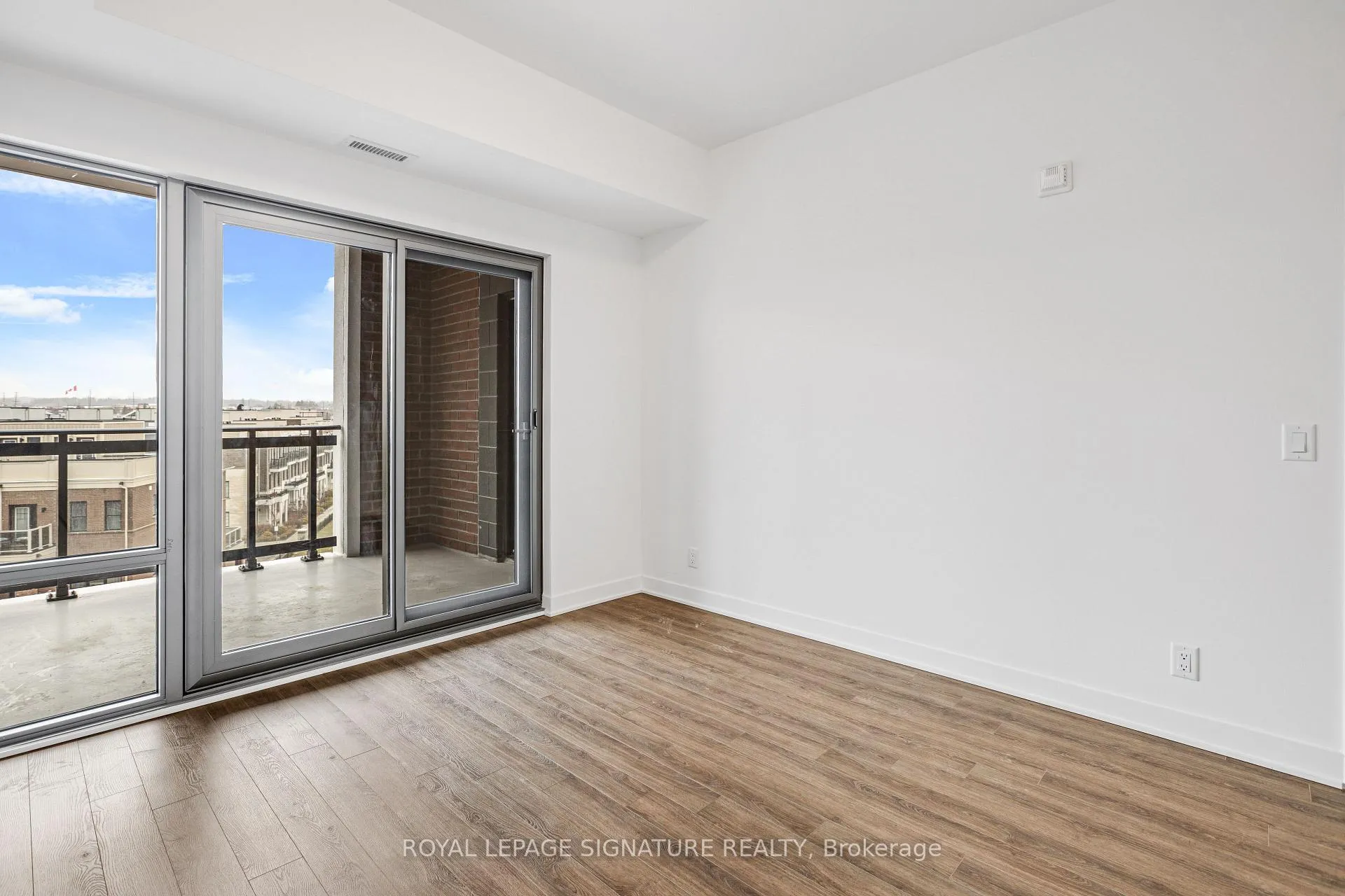 Photo 22 of Unit 512, 51 Clarington Boulevard, Clarington, Bowmanville — HOMEH