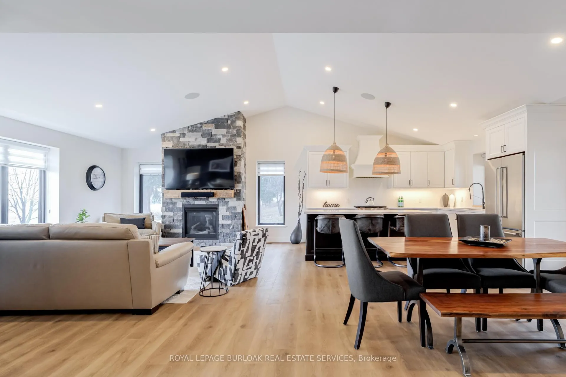 Photo 17 of 311 St George Road, Brant, South Dumfries — HOMEH