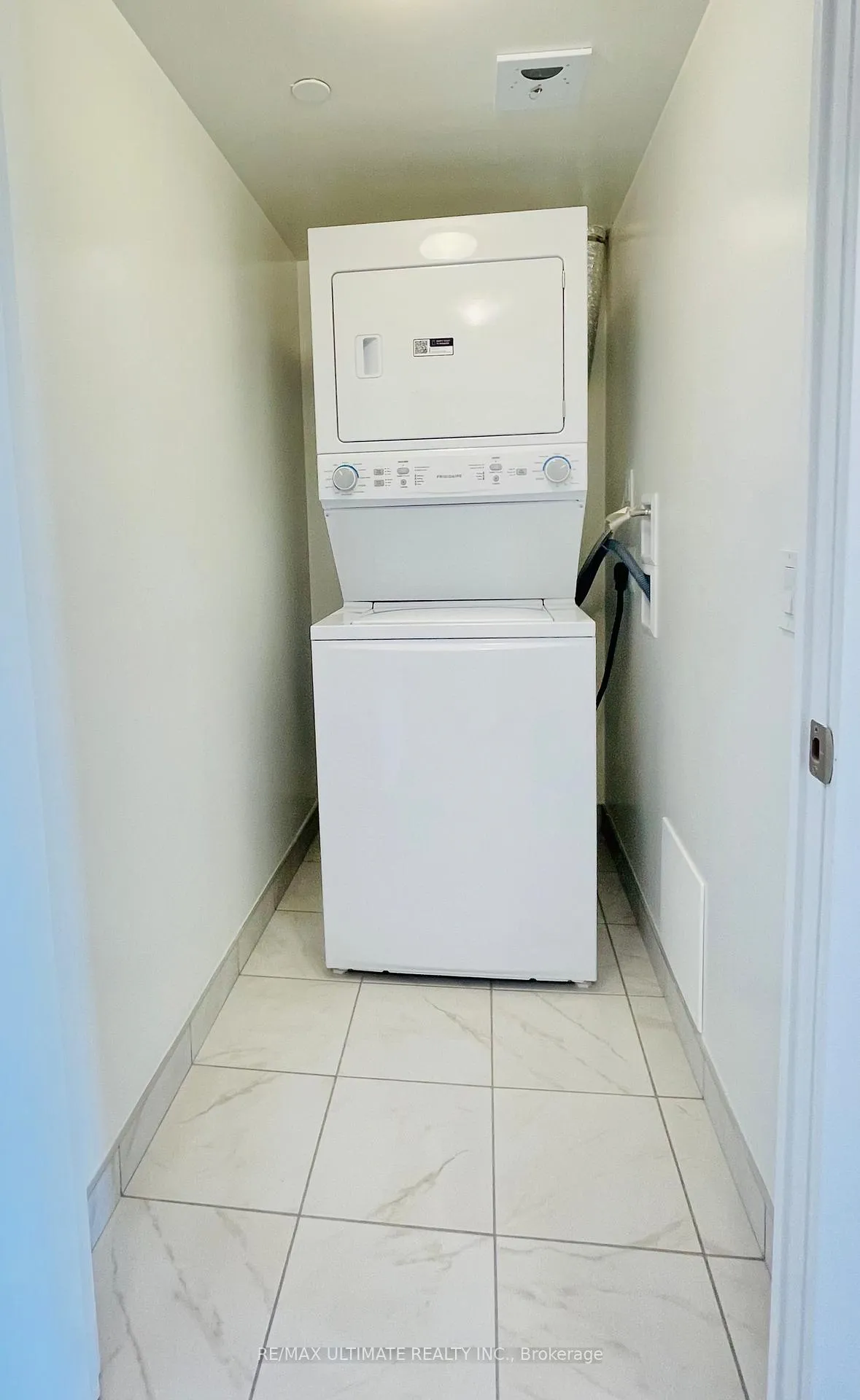 Photo 9 of Unit 1401, 1010 Sandy Beach Road, Pickering, Bay Ridges — HOMEH