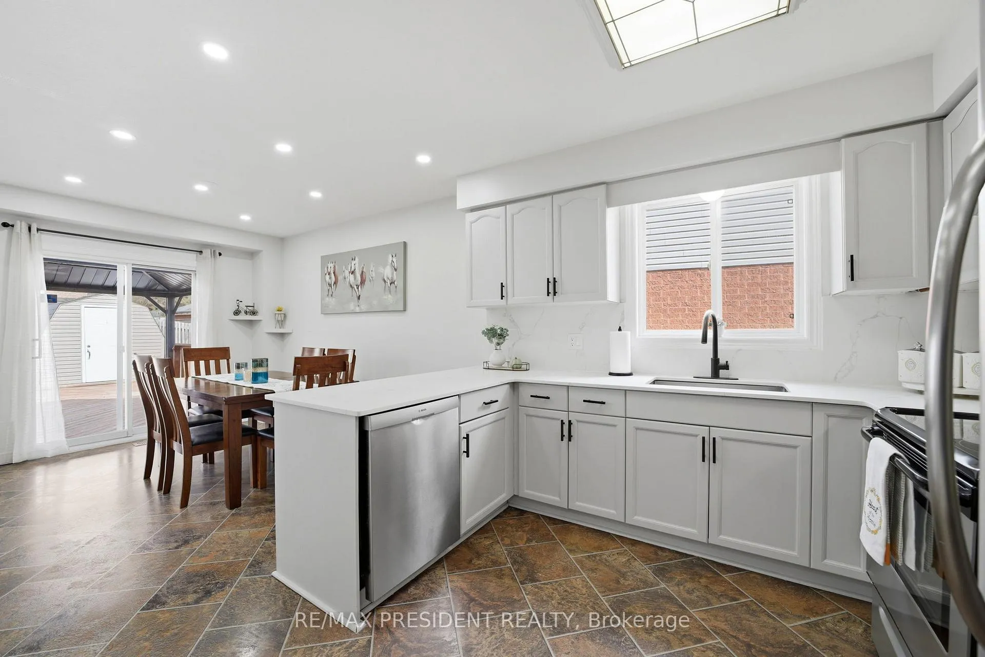 Photo 8 of 199 Bush Clover Crescent, Kitchener — HOMEH