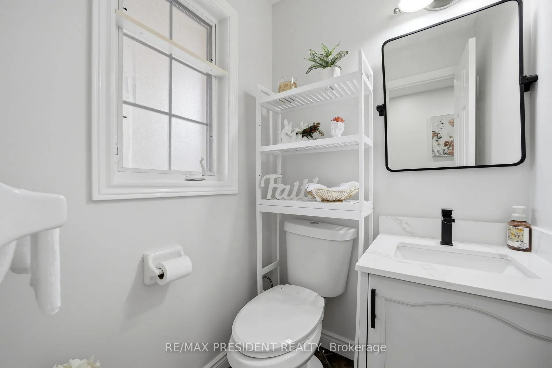 Photo 16 of 199 Bush Clover Crescent, Kitchener — HOMEH