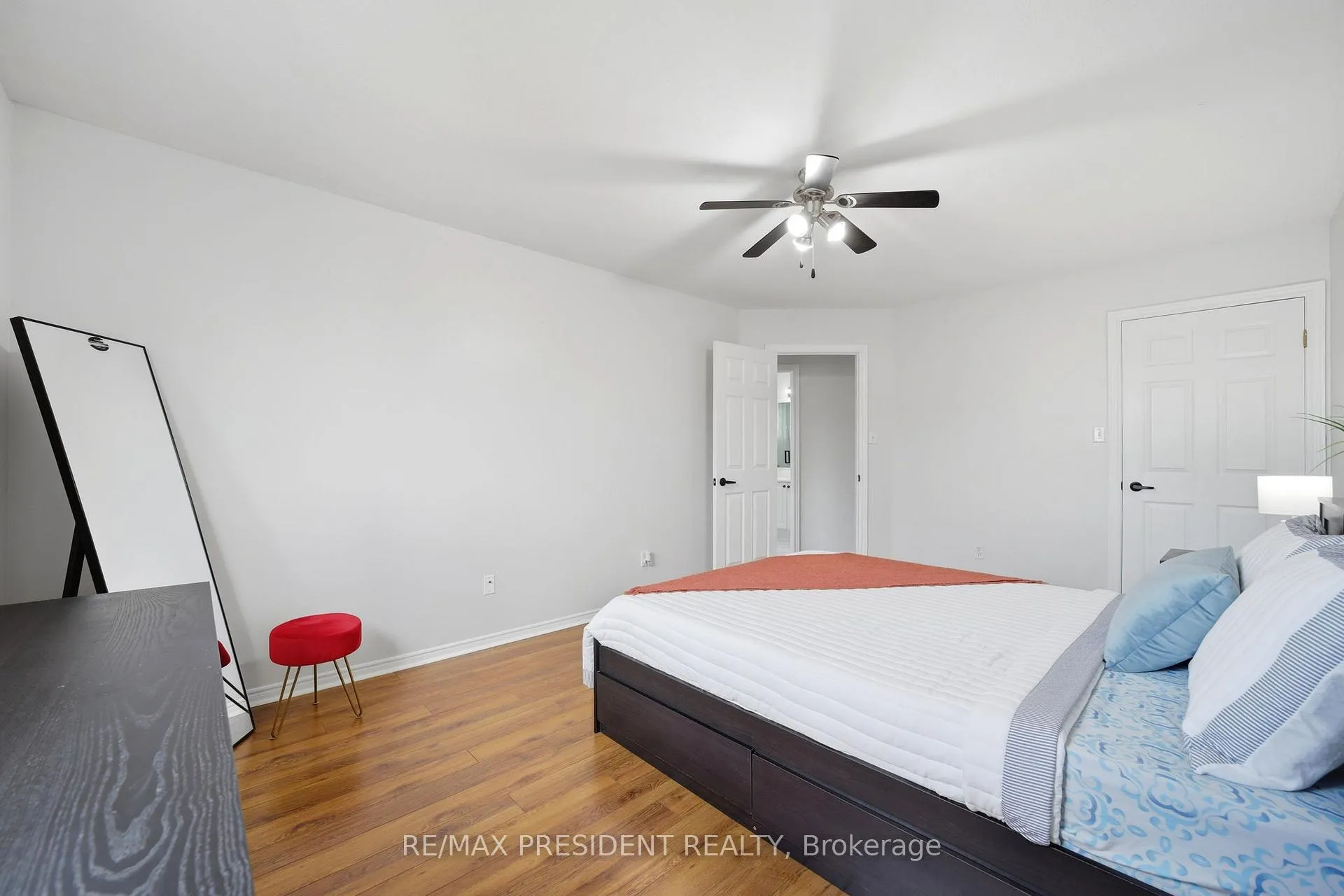 Photo 23 of 199 Bush Clover Crescent, Kitchener — HOMEH