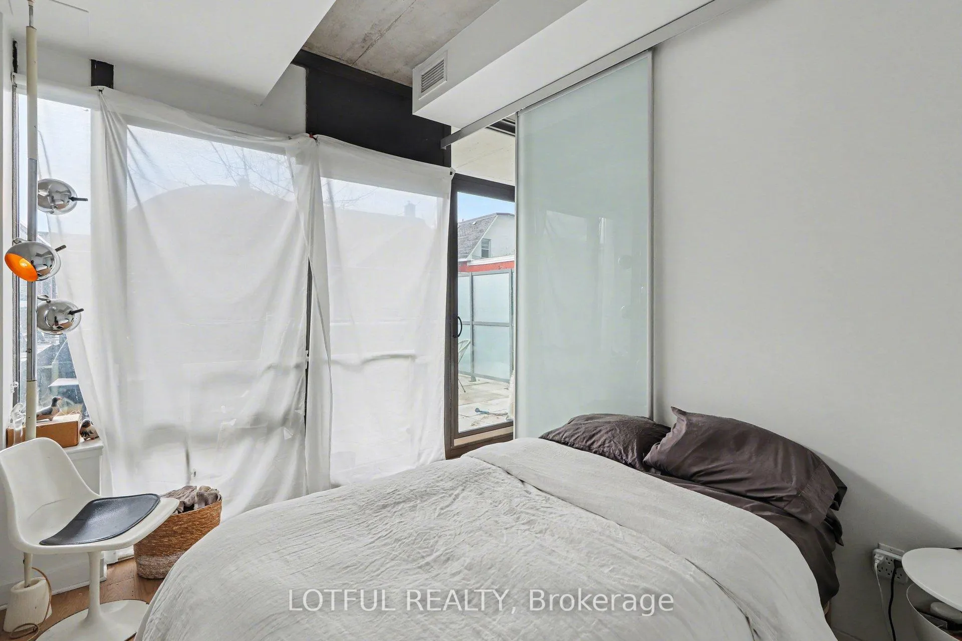 Photo 6 of Unit 201, 224 Lyon Street N, Ottawa, Ottawa Centre — HOMEH