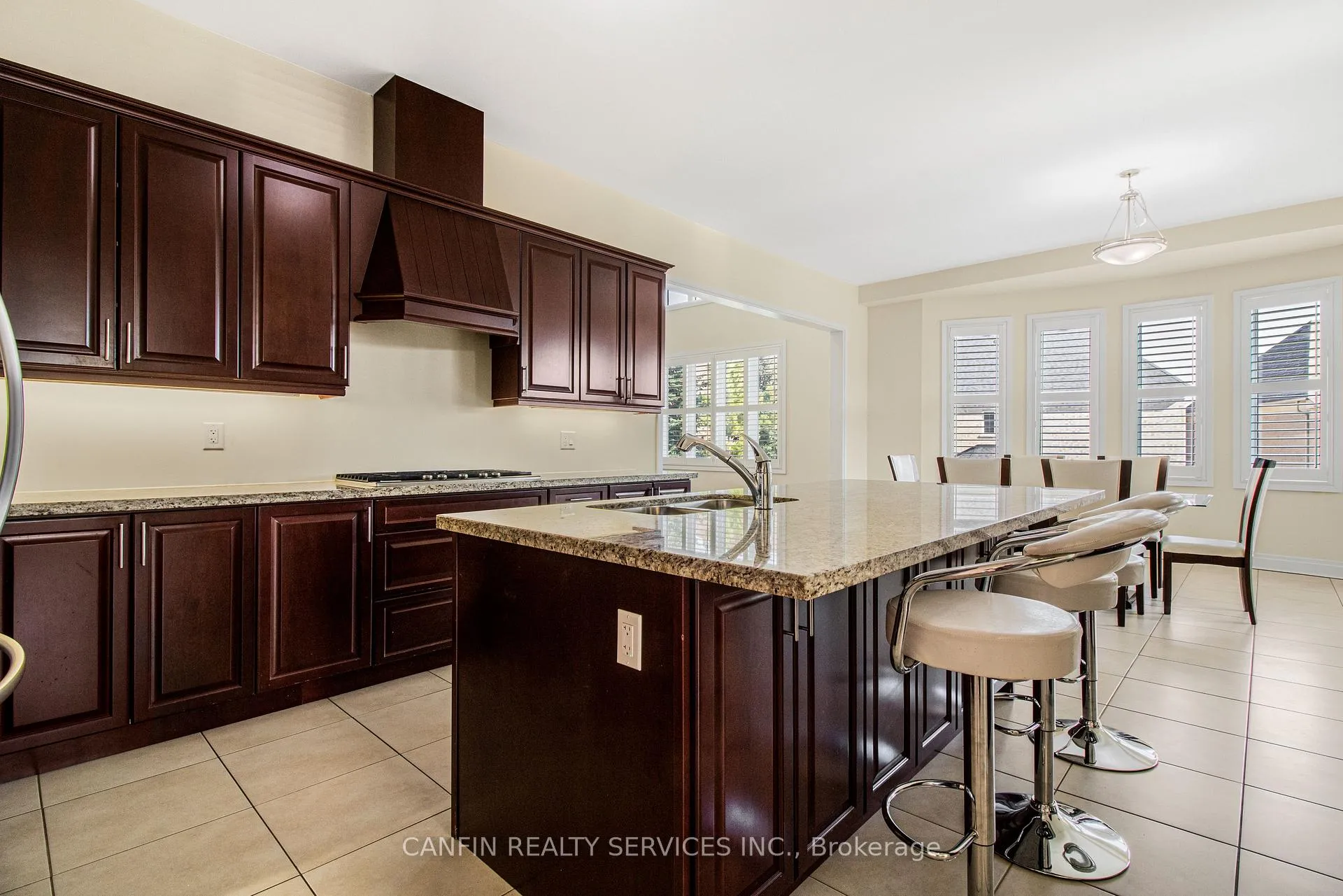 Photo 5 of 10 Calstock Place, Brampton, Credit Valley — HOMEH