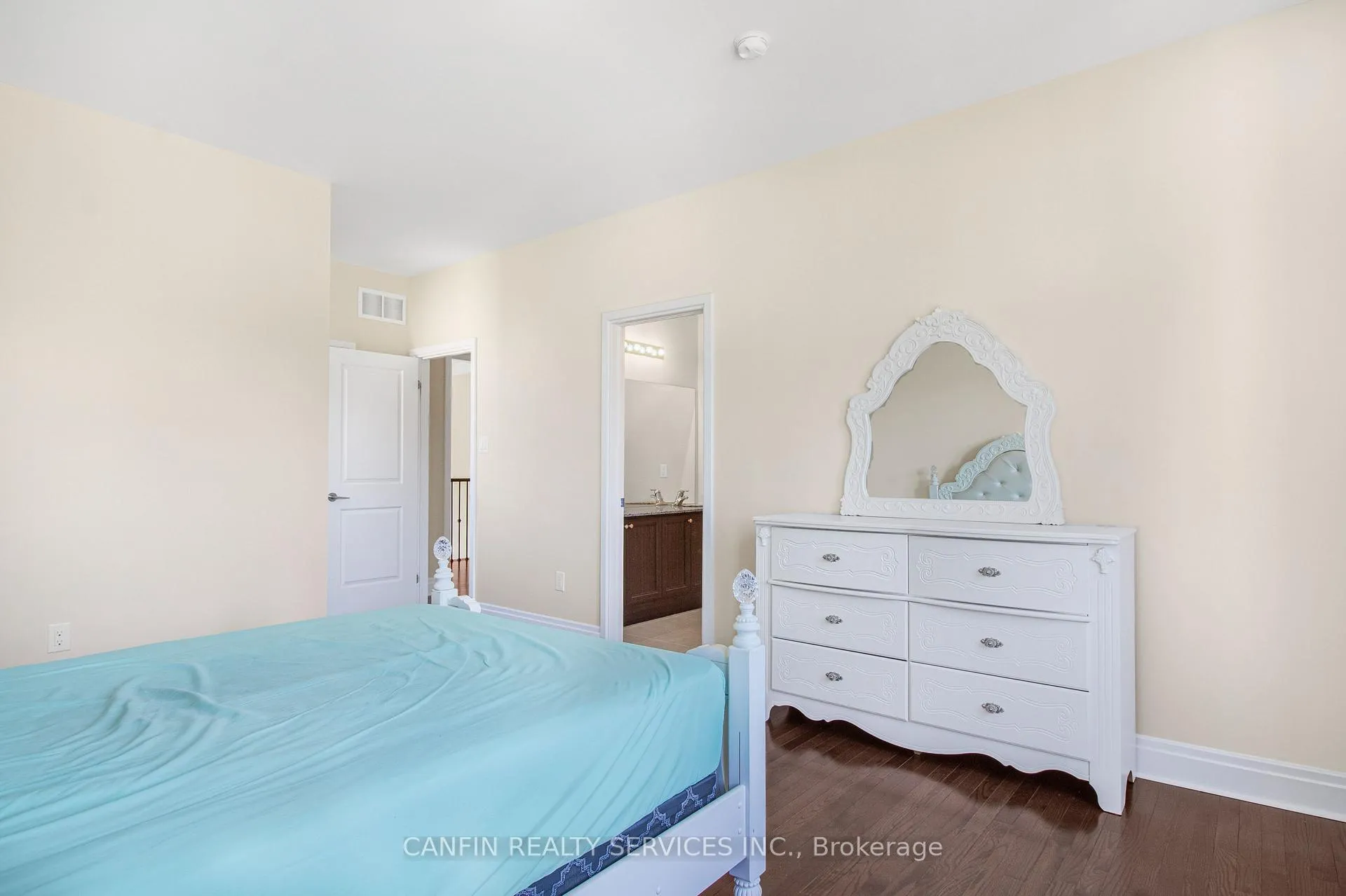 Photo 20 of 10 Calstock Place, Brampton, Credit Valley — HOMEH