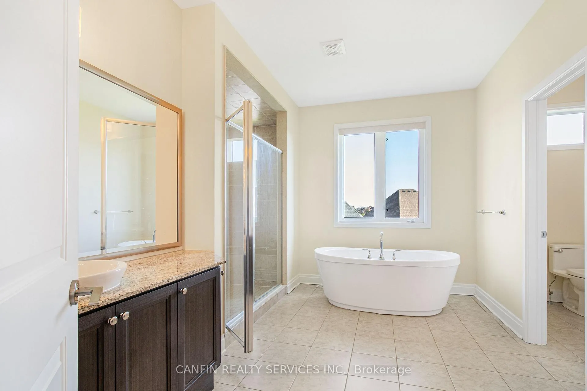 Photo 25 of 10 Calstock Place, Brampton, Credit Valley — HOMEH