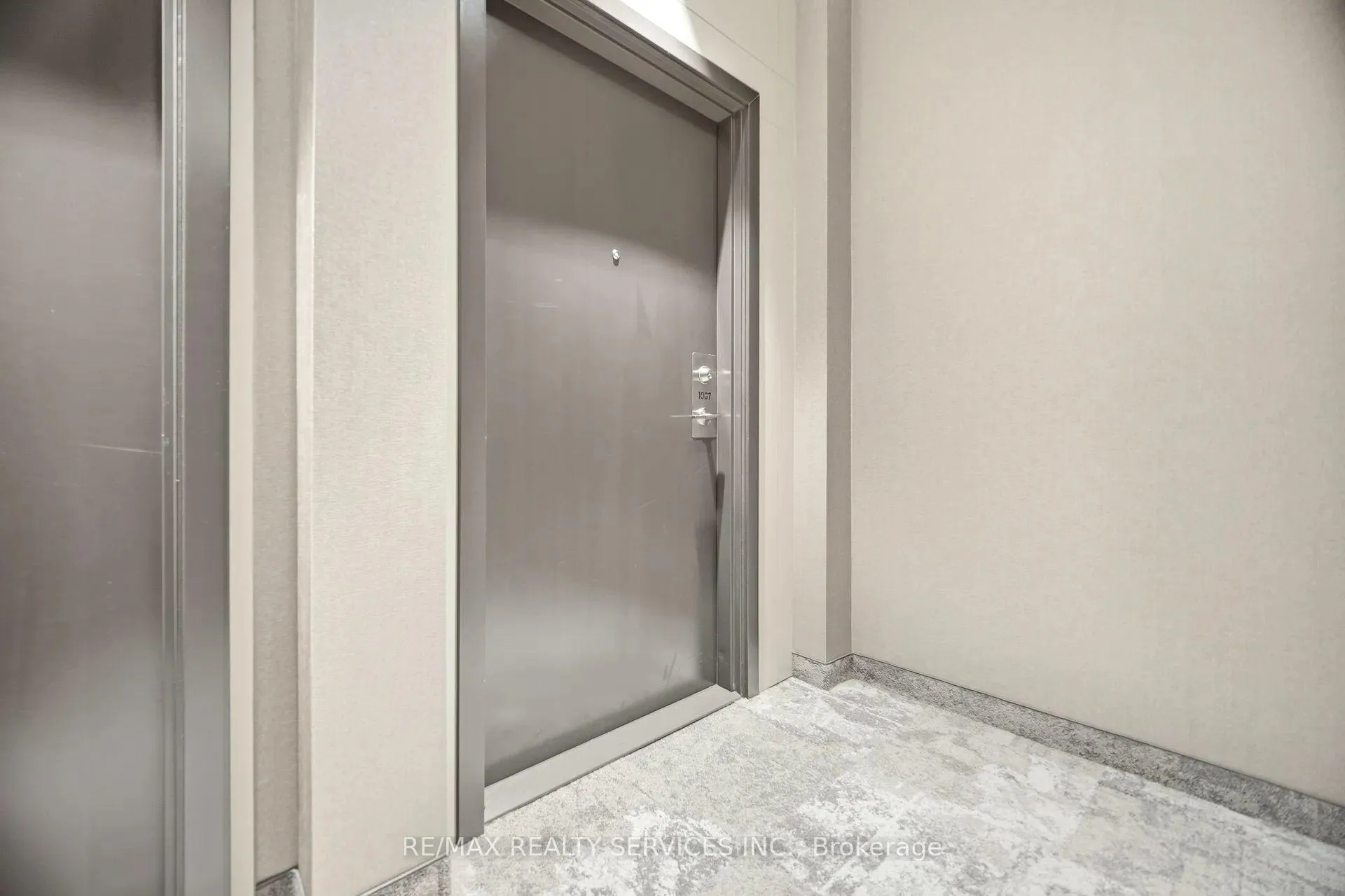 Photo 4 of Unit 1007, 60 Honeycrisp Crescent, Vaughan, Vaughan Corporate Centre — HOMEH