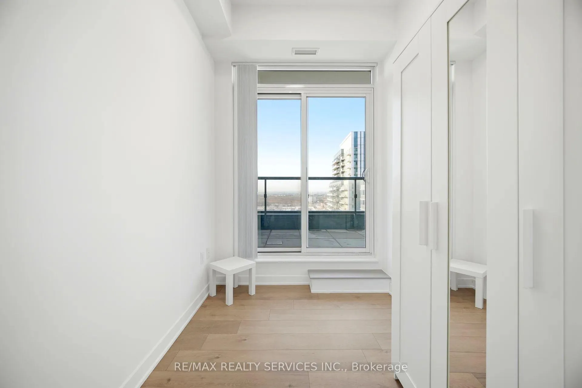 Photo 20 of Unit 1007, 60 Honeycrisp Crescent, Vaughan, Vaughan Corporate Centre — HOMEH