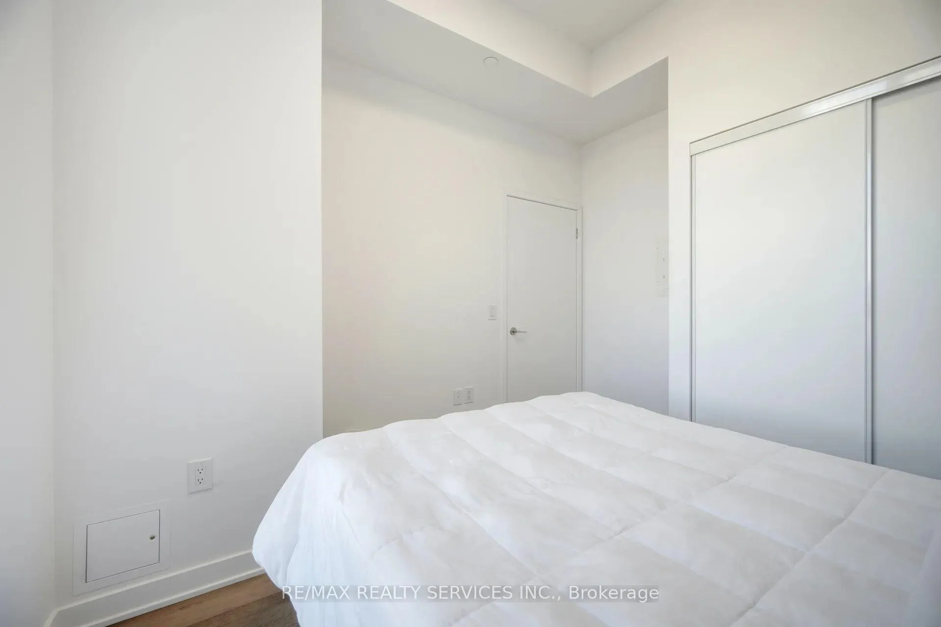 Photo 25 of Unit 1007, 60 Honeycrisp Crescent, Vaughan, Vaughan Corporate Centre — HOMEH