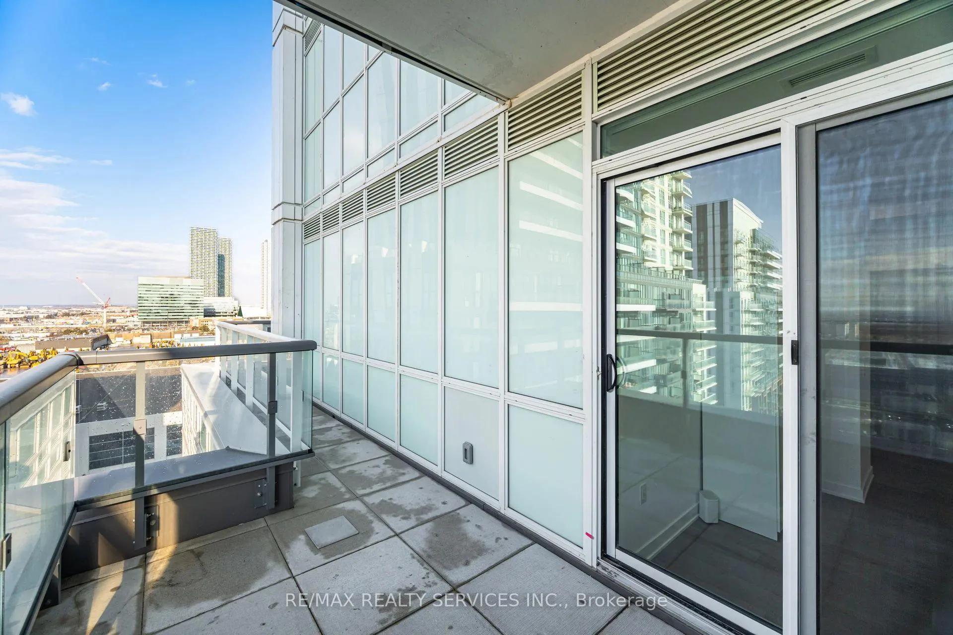 Photo 29 of Unit 1007, 60 Honeycrisp Crescent, Vaughan, Vaughan Corporate Centre — HOMEH
