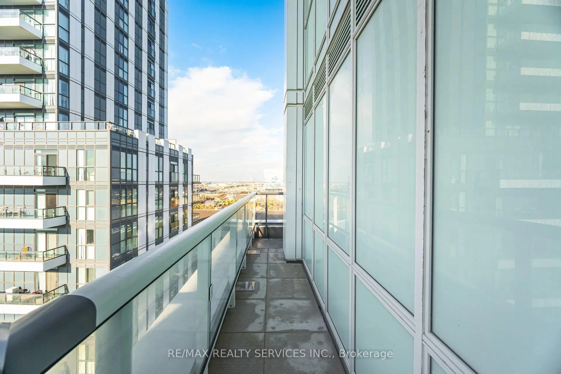 Photo 30 of Unit 1007, 60 Honeycrisp Crescent, Vaughan, Vaughan Corporate Centre — HOMEH