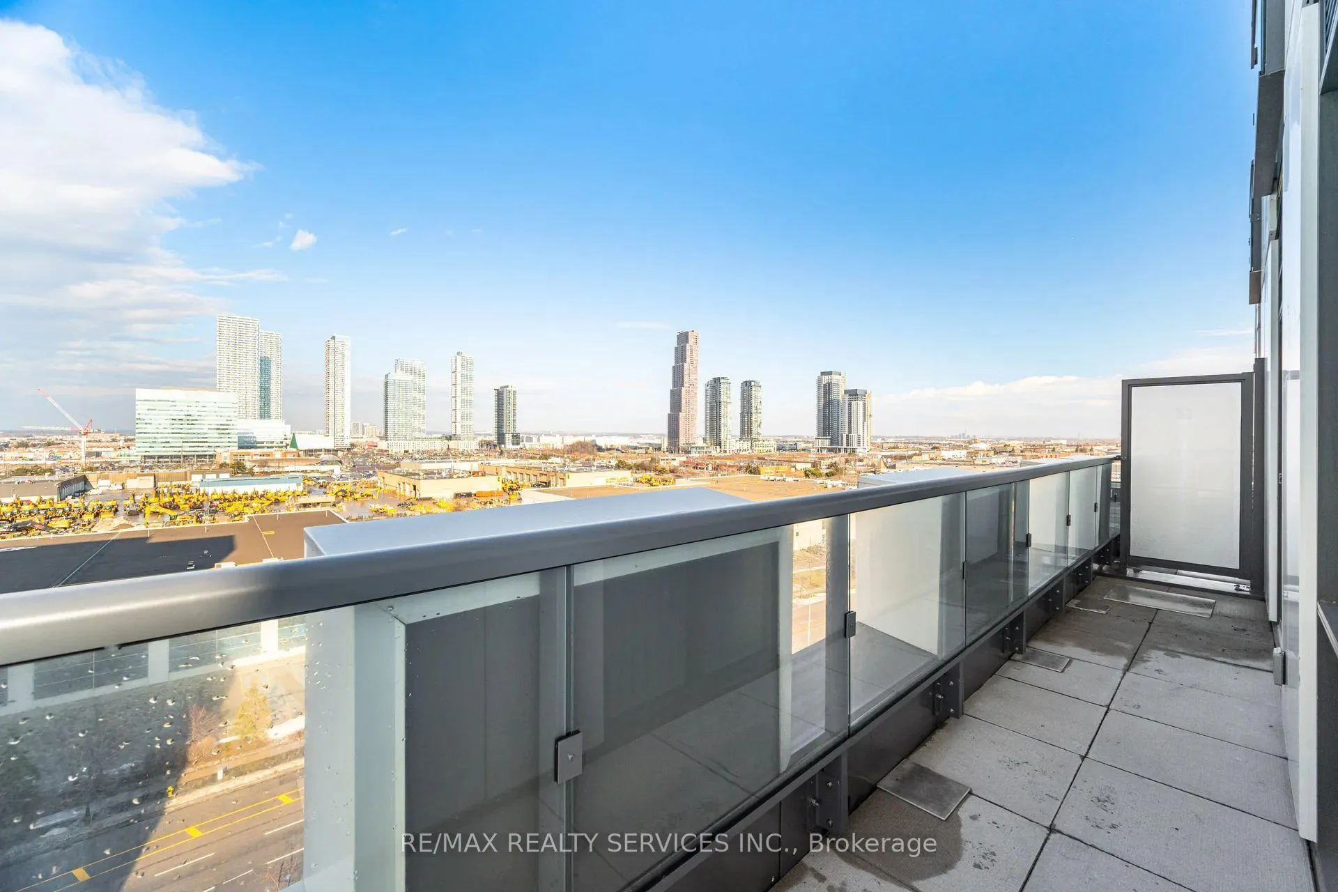 Photo 31 of Unit 1007, 60 Honeycrisp Crescent, Vaughan, Vaughan Corporate Centre — HOMEH
