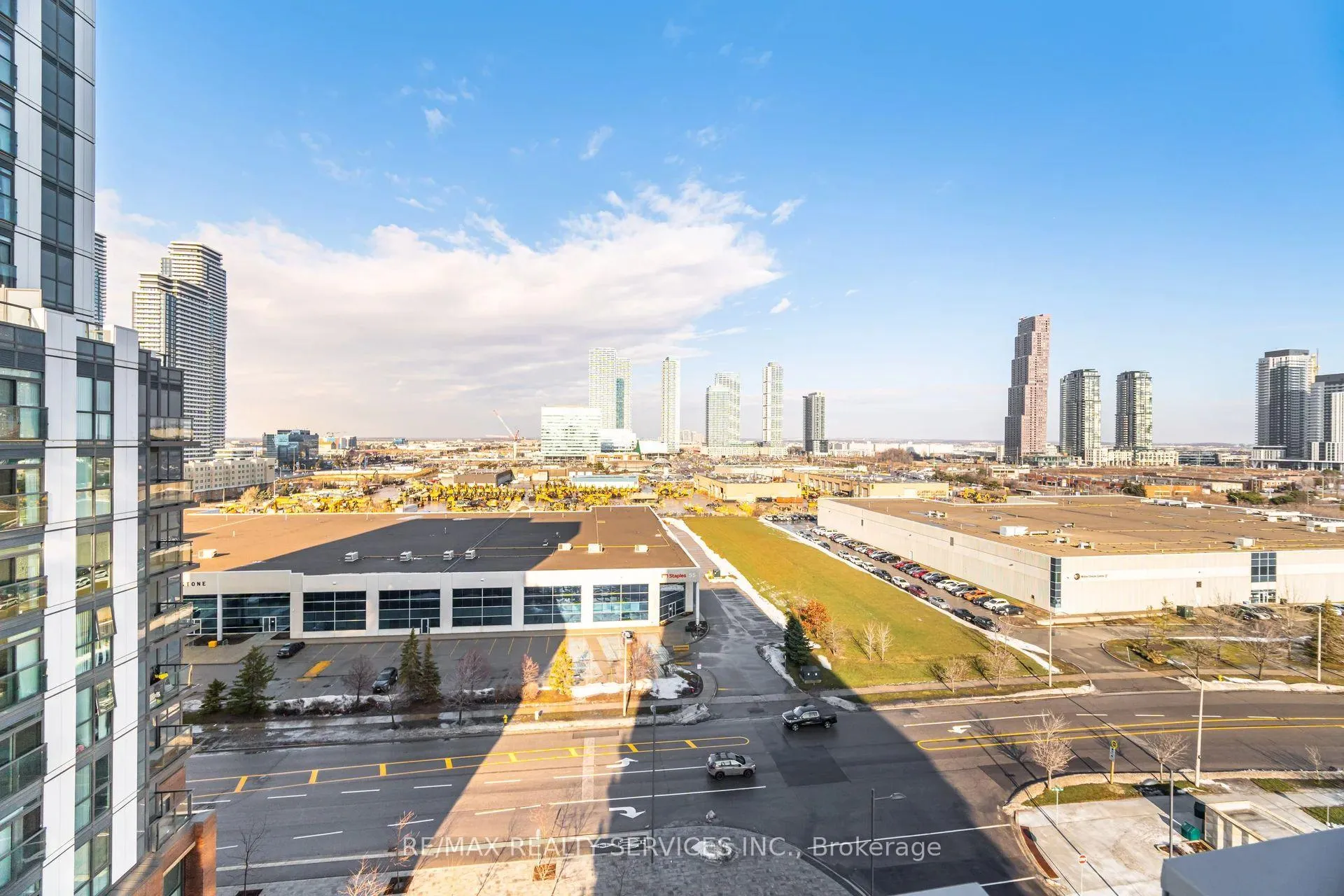 Photo 33 of Unit 1007, 60 Honeycrisp Crescent, Vaughan, Vaughan Corporate Centre — HOMEH