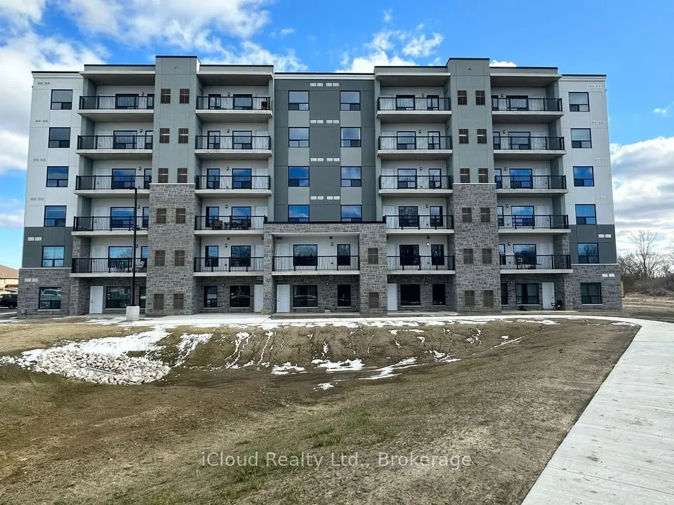 Front of Unit 524, 3340 Stella Crescent